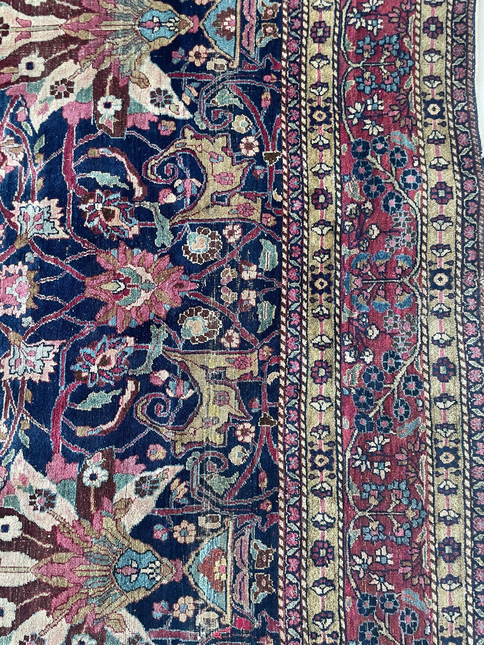 Alfombra decorativa antigua del noreste de Jorasán-Mashad, hacia 1920-30 en venta 8
