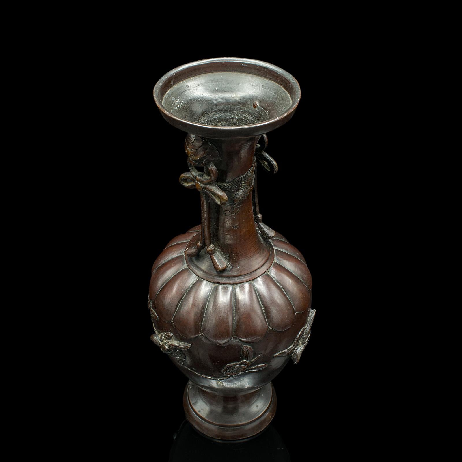 Antiquité Vase à tige décoratif, Japonais, Bronze, Urne Meiji, Victorien, Circa 1880 en vente 1