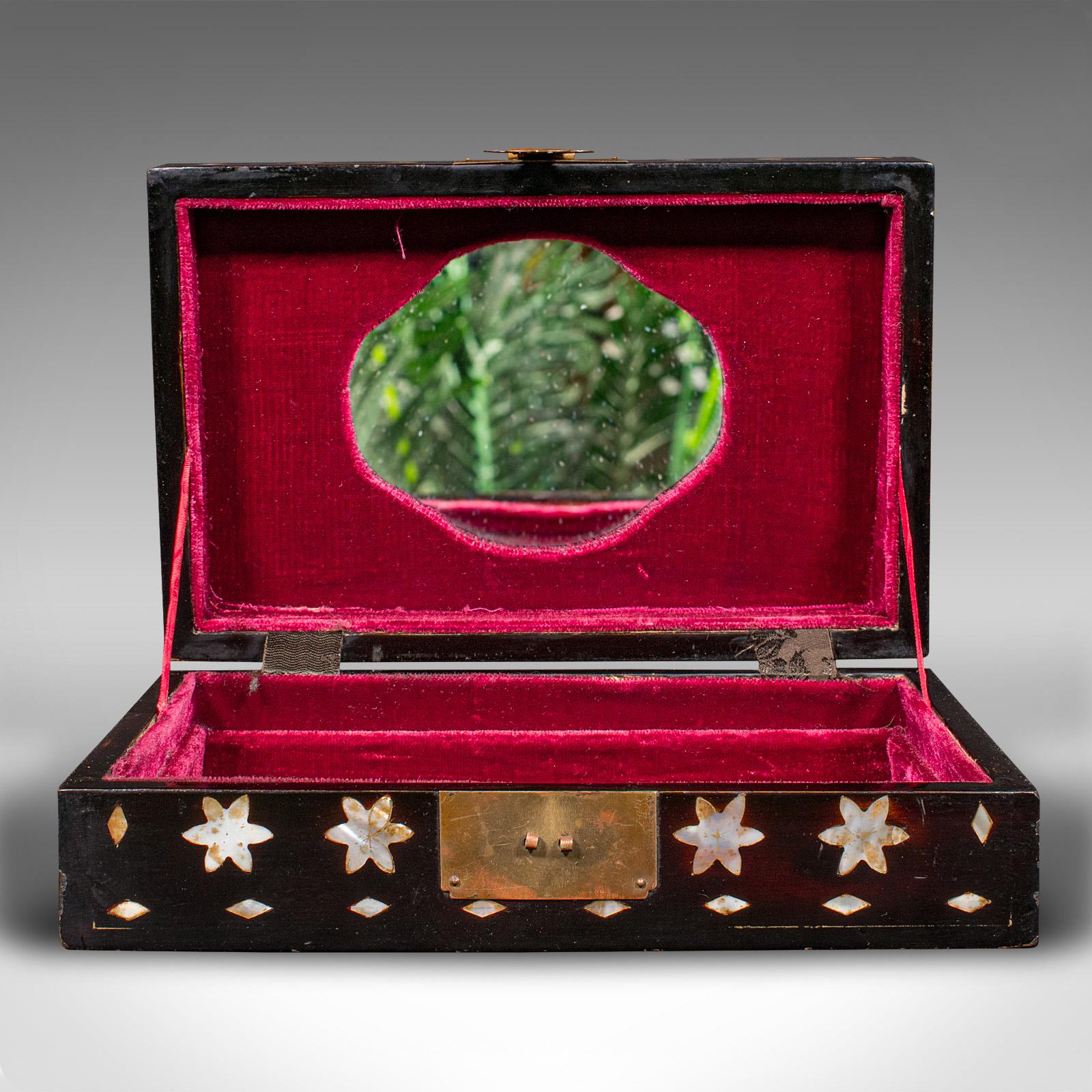 Antique Decorative Vanity Case, Japanese, Lacquer, Lidded Box, Victorian, C.1900 For Sale 3
