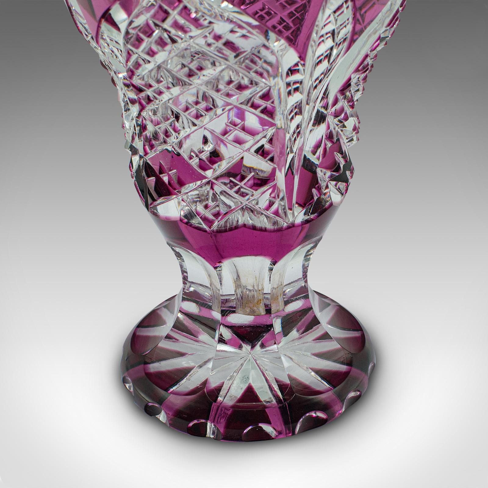 Vase décoratif anglais ancien, verre taillé, pot à fleurs, fin victorien, vers 1880 en vente 5