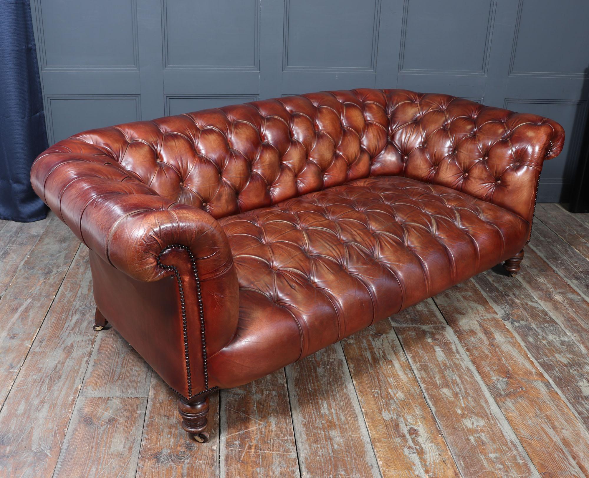 Antique Deep Buttoned Chesterfield Sofa in Hand-Dyed Leather c1900 For Sale 5