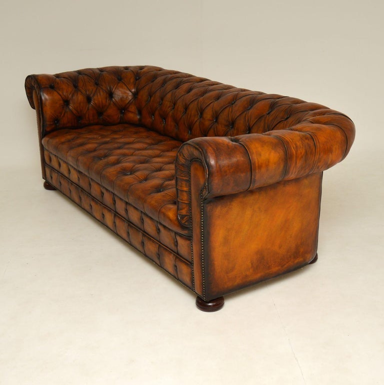 Antique Deep Buttoned Leather Chesterfield Sofa For Sale at 1stDibs
