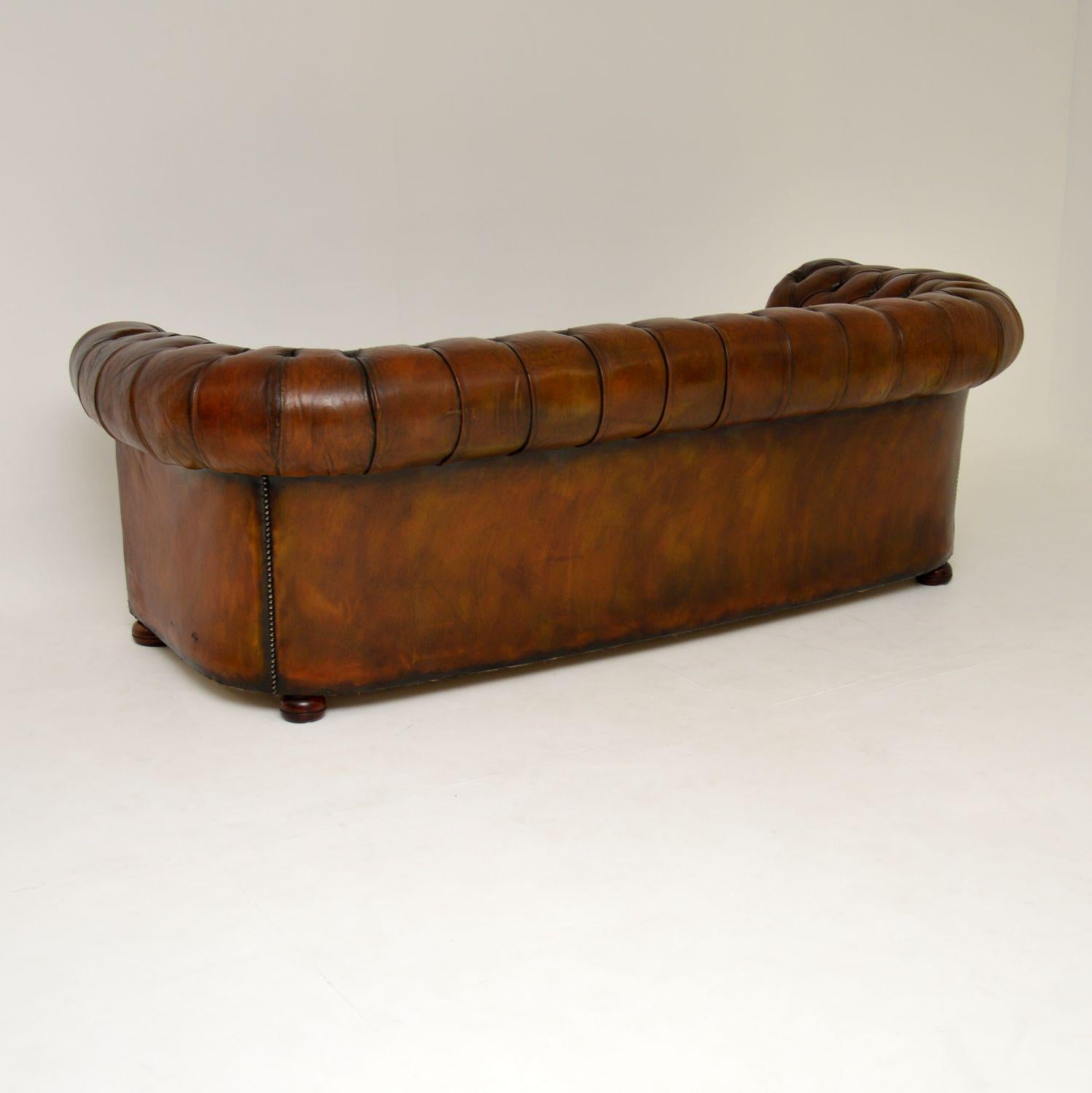 Antique Deep Buttoned Leather Chesterfield Sofa In Good Condition In London, GB