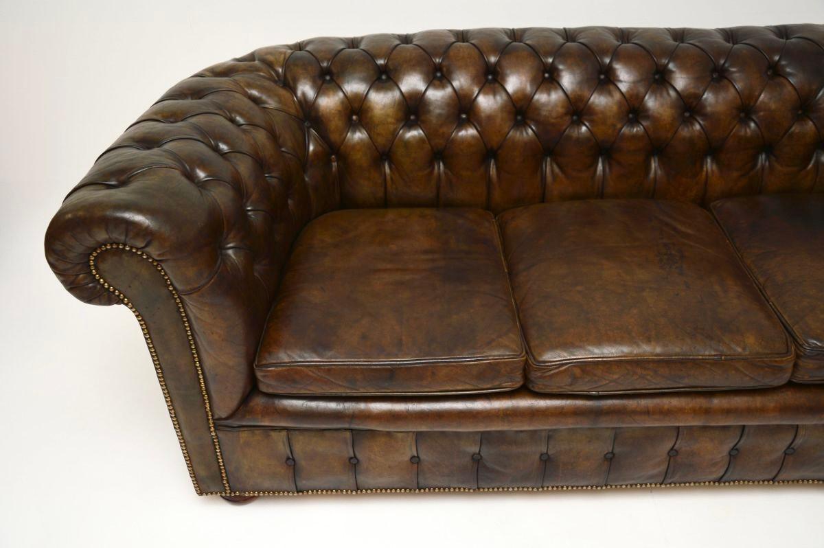 Antique Deep Buttoned Leather Chesterfield Sofa For Sale 2