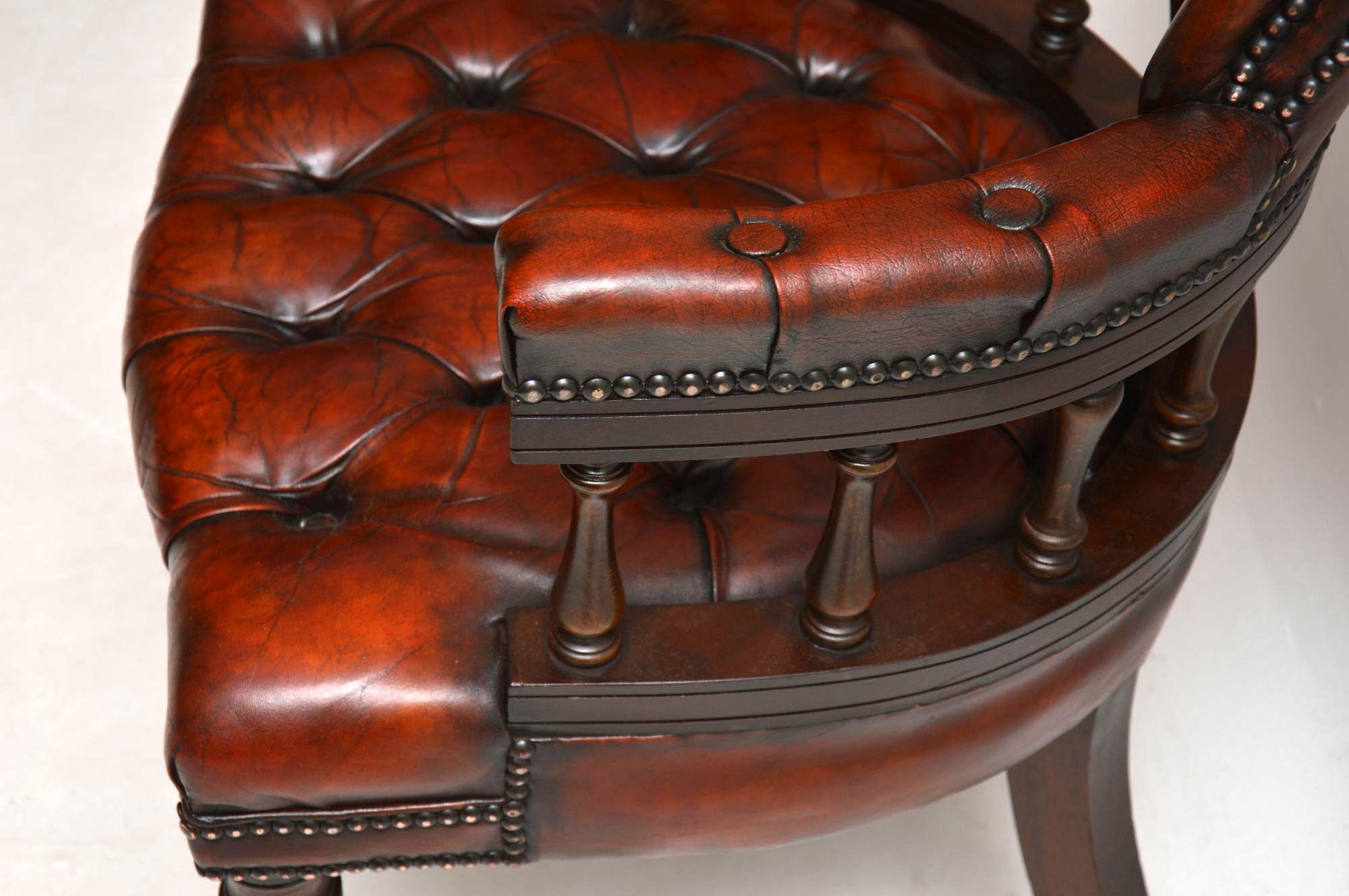 Antique Deep Buttoned Leather & Mahogany Desk Armchair In Good Condition In London, GB