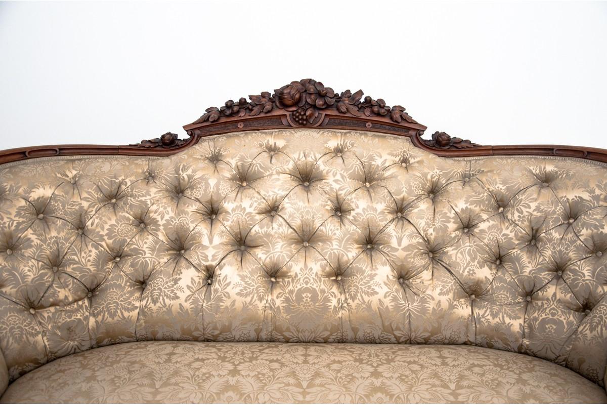 Antique Deep Buttoned Sofa, Louis Phillipe, circa 1930 In Good Condition In Chorzów, PL