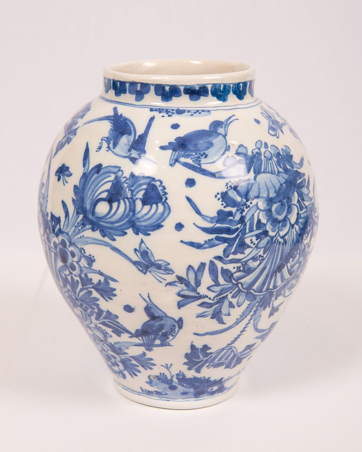 London Delftware Blue and White Flower Vase 17th Century circa 1685 1