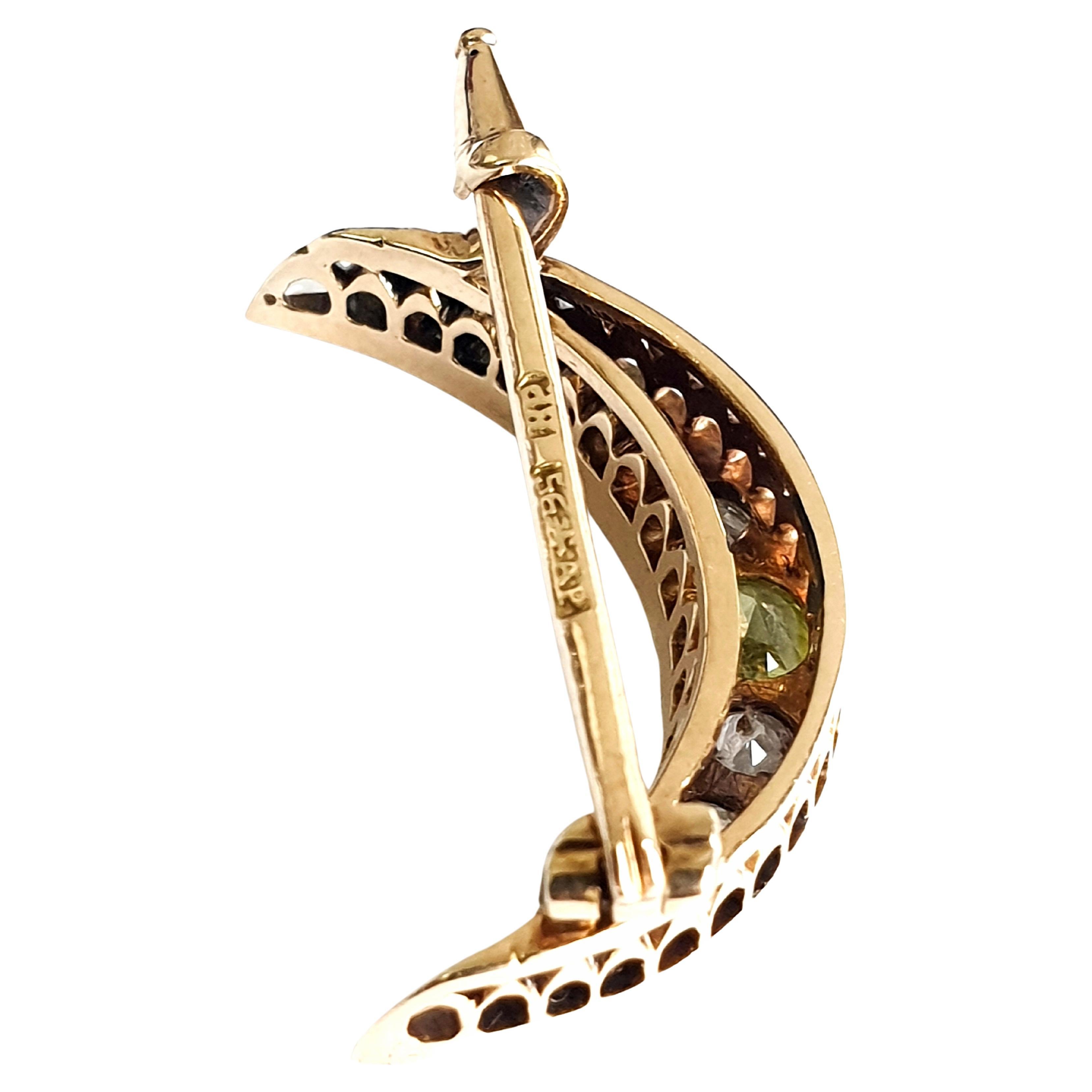 Antiguo Broche de Oro Ruso Demantoide y Diamantes talla Mina Vieja Media Luna Talla antigua en venta