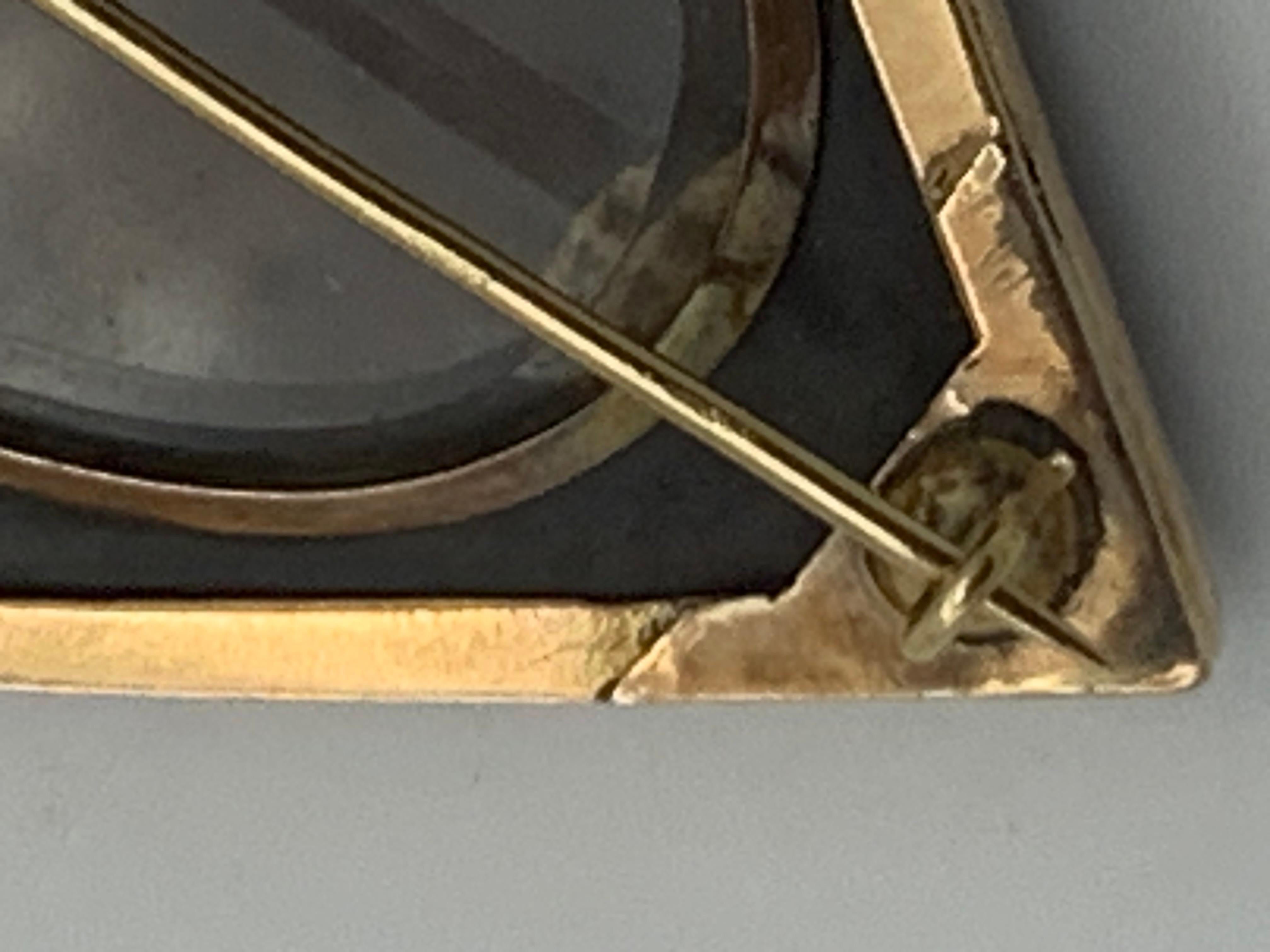 Antike Demi Parure 14 Kt Gold Pietra Dura Florence Ohrringe Brosche mit Medaillonrücken im Angebot 1