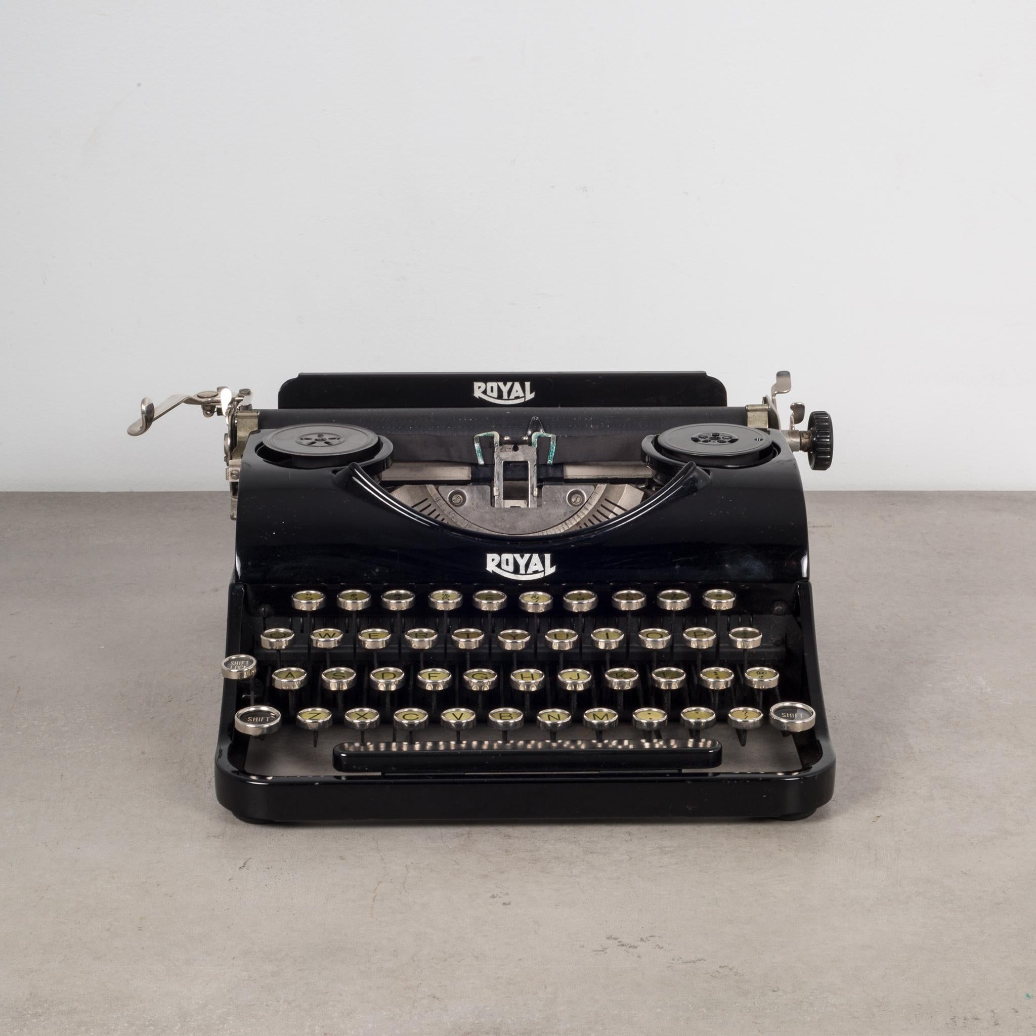 Art Deco Antique Depression Era Royal Junior Typewriter, circa 1935