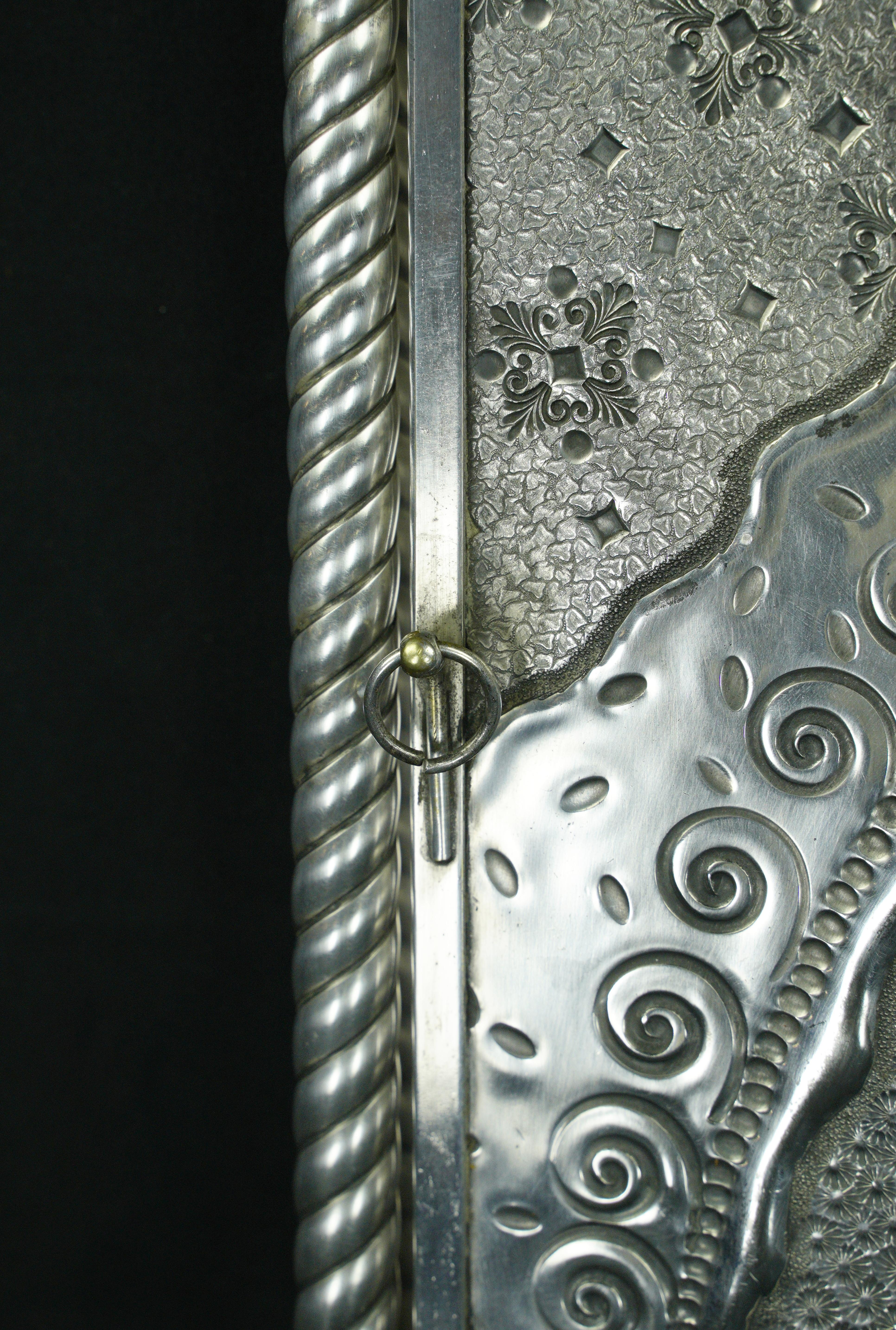 Late 19th Century Antique Derby Silver Co. Silver Tri-Fold Shaving Mirror For Sale