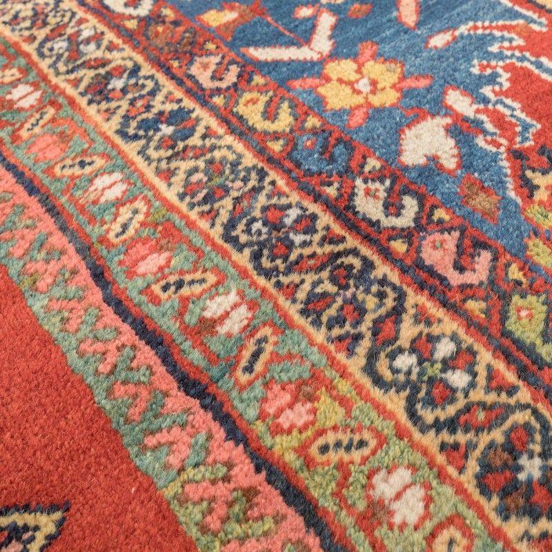 Late 19th Century with Red, Blue, Green & Yellows Colors Ziegler Sultanabad Rug
Old rug Ziegler Sultanabad with red background and big palmettes.
- Design developed by the Swiss chemist Ziegler whose company made this type of rugs in Iran.
- Made at