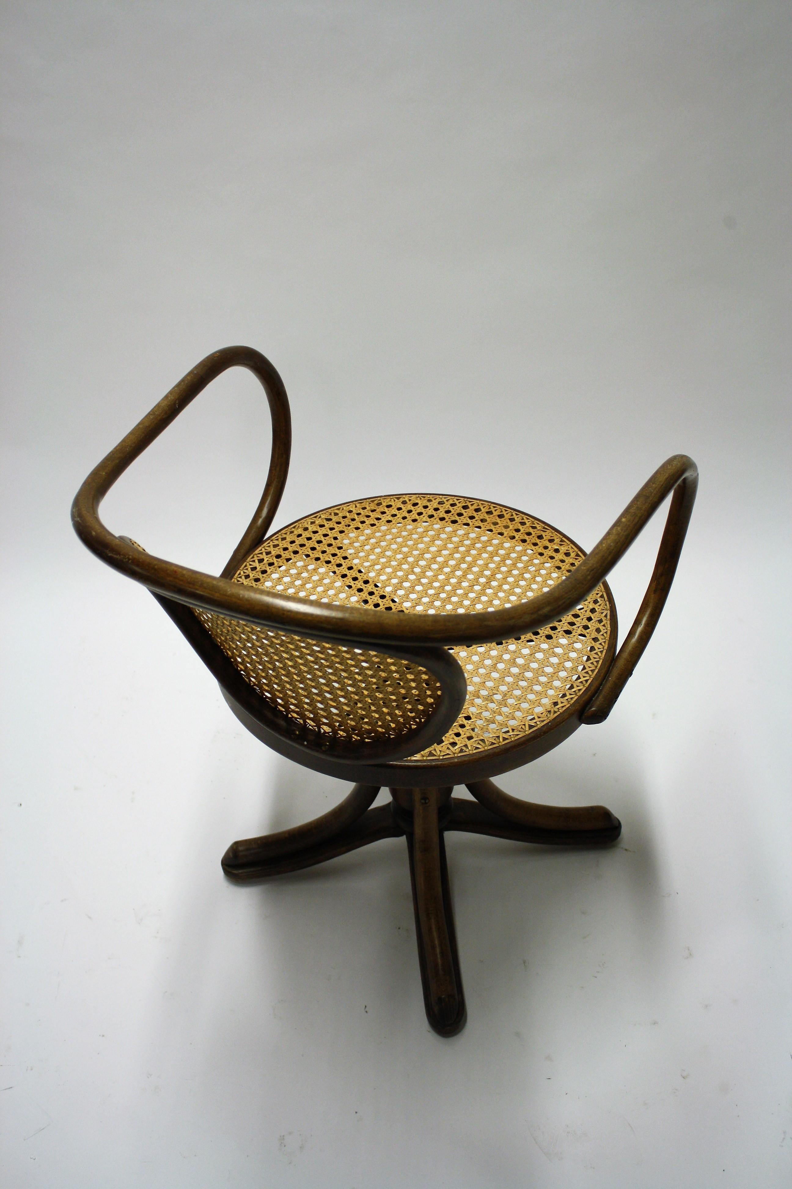 Antique Desk Chair by Thonet, 1900s 3