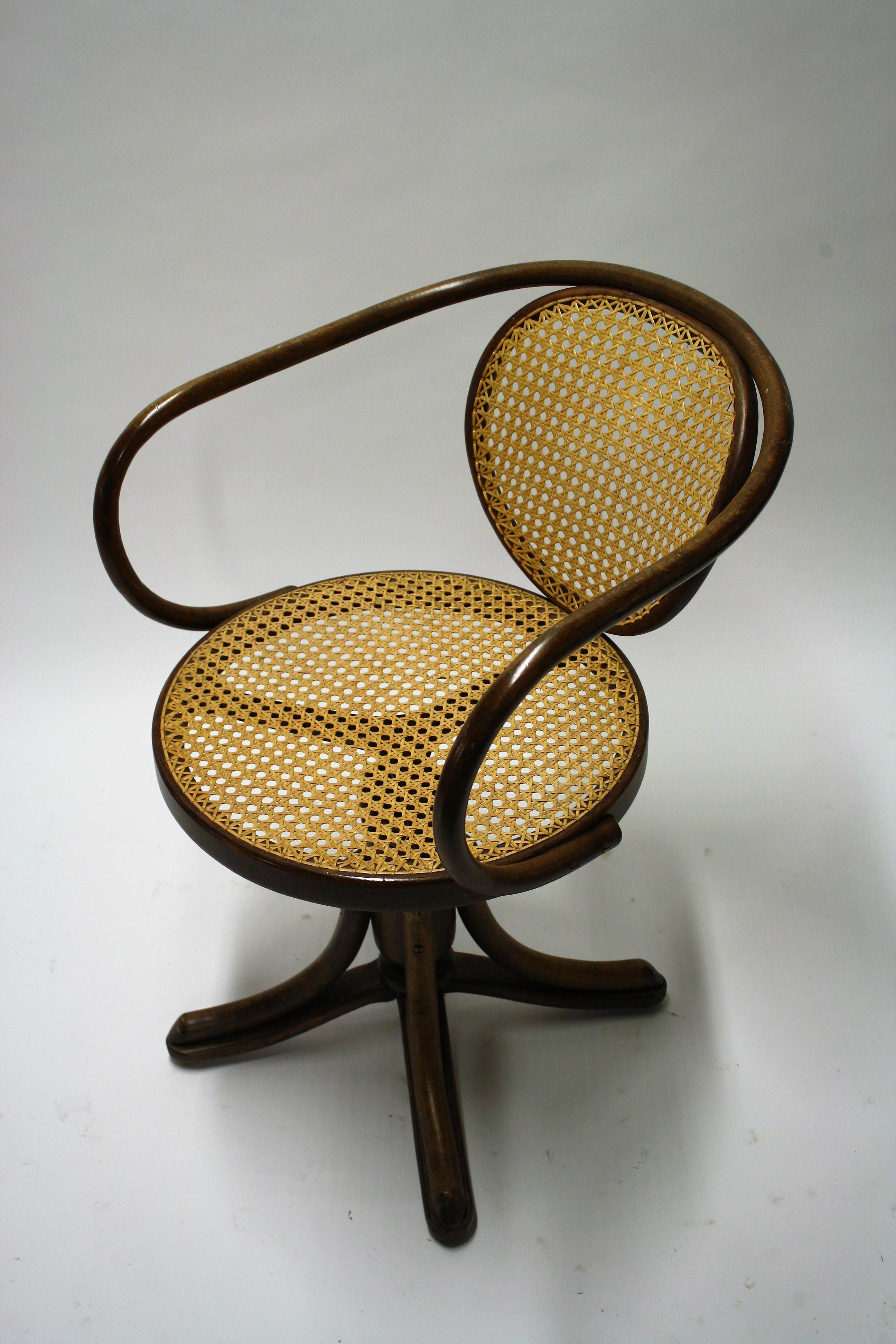 Antique Desk Chair by Thonet, 1900s 4
