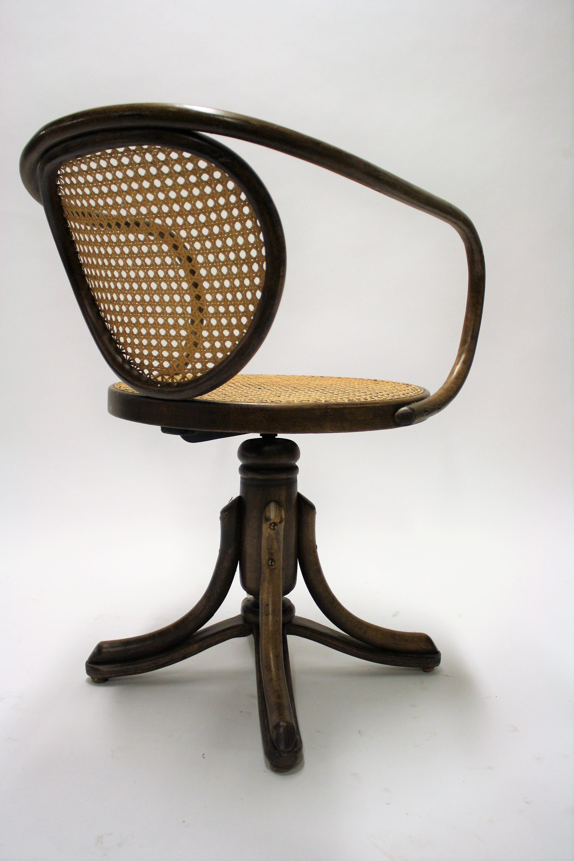 thonet office chair