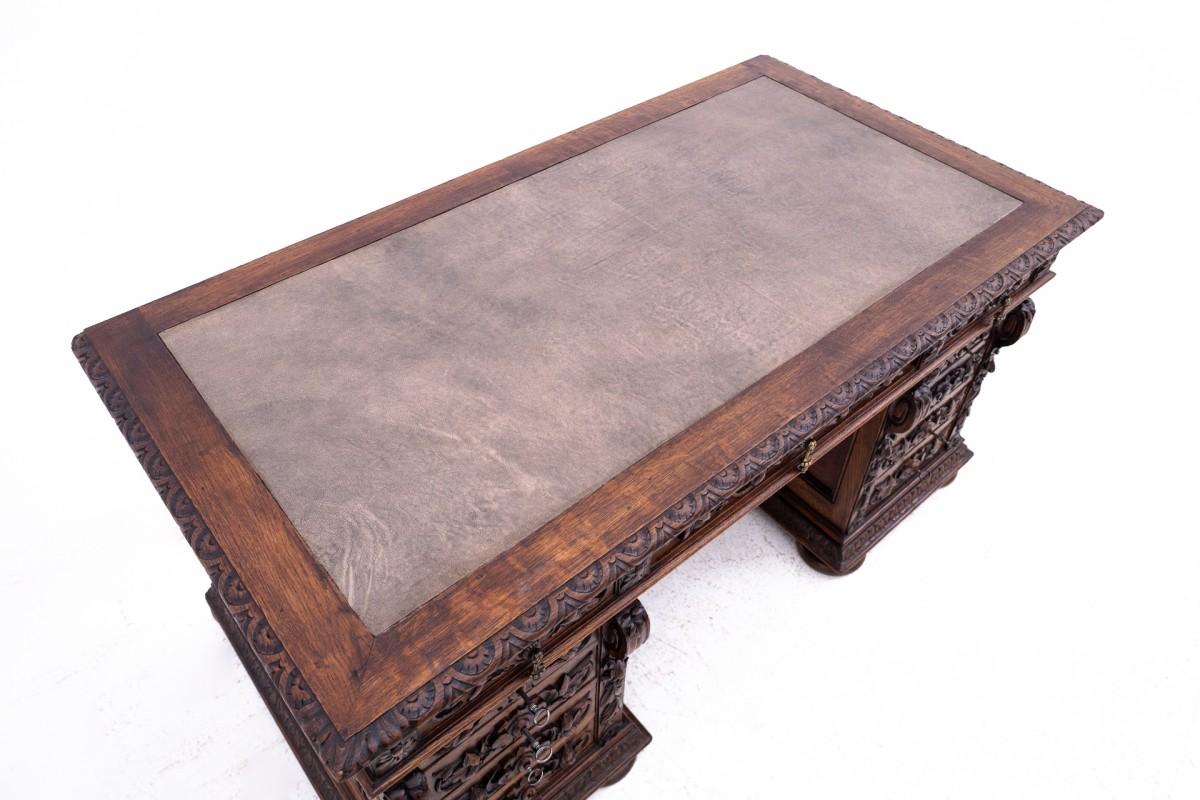 Bureau ancien, France, fin du XIXe siècle. en vente 1