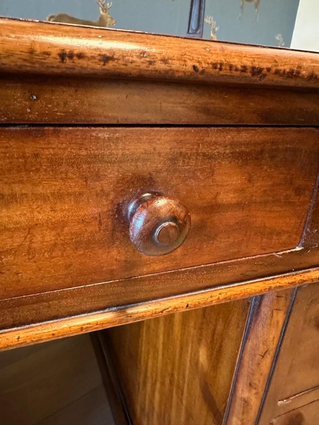 Antique Desk from maker Maple & Co For Sale 10