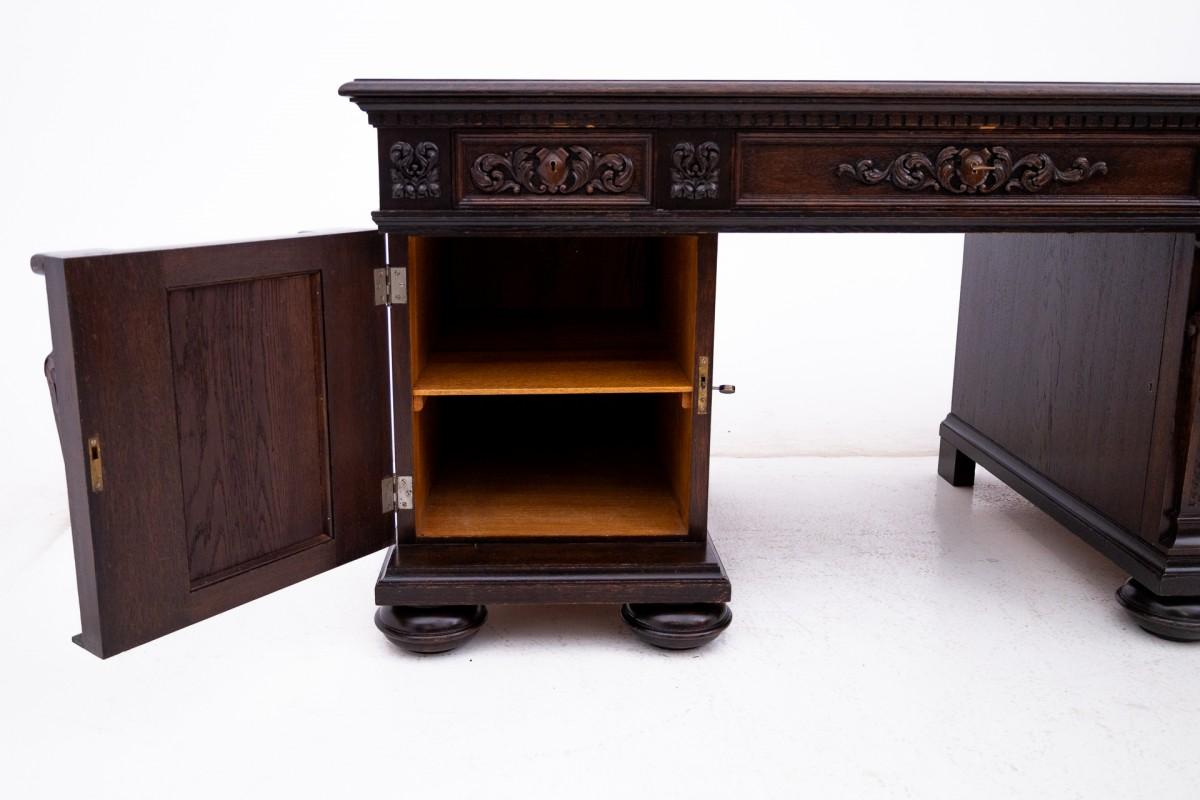 Bureau antique de la fin du XIXe siècle, Europe de l'Ouest. en vente 1