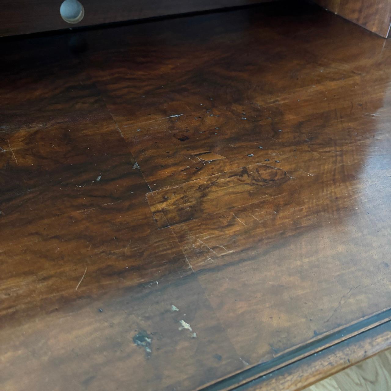 Antique desk  Wilhelminian style  Walnut For Sale 7