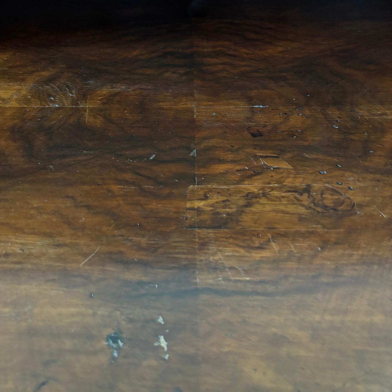 Antique desk  Wilhelminian style  Walnut For Sale 9