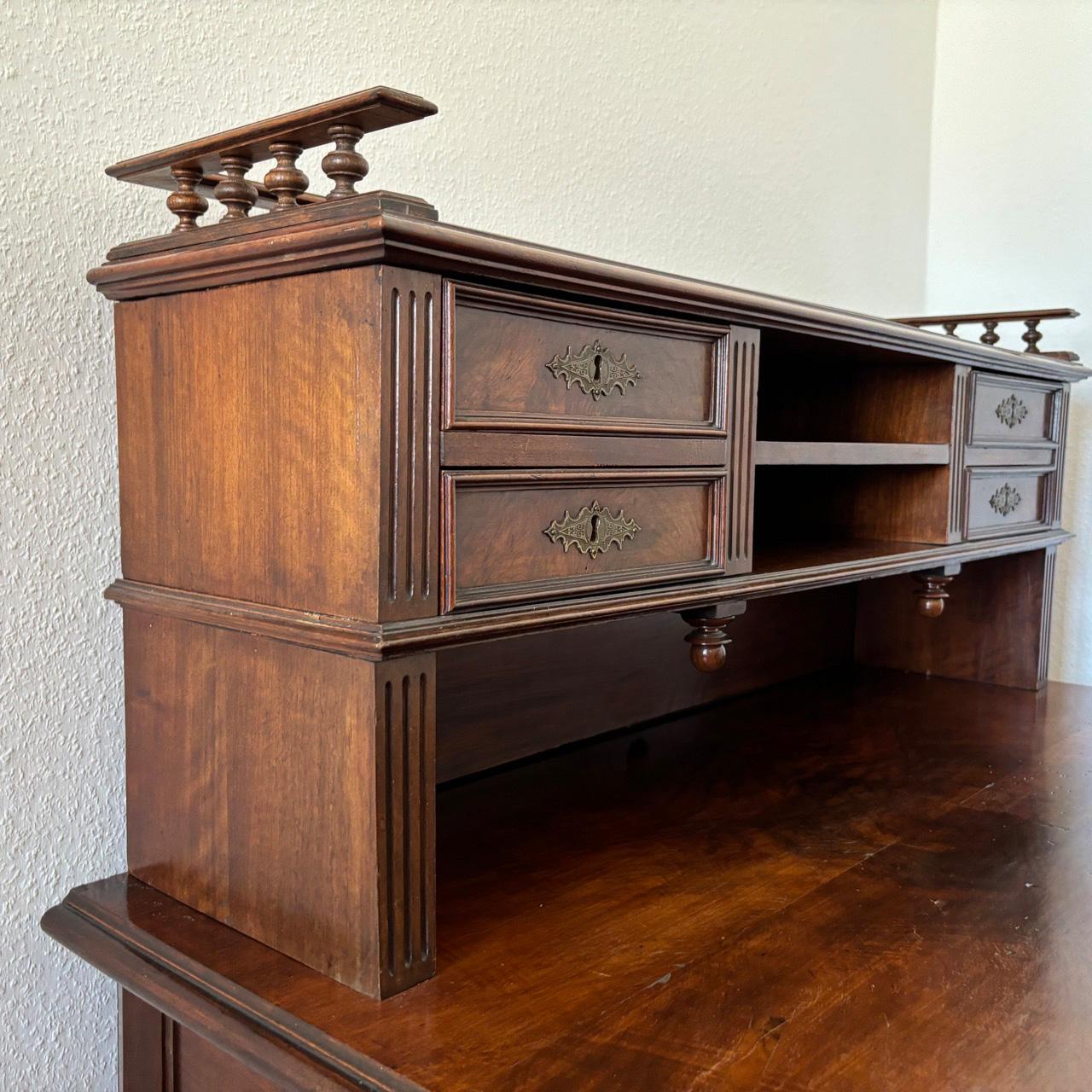 Antique desk  Wilhelminian style  Walnut For Sale 14
