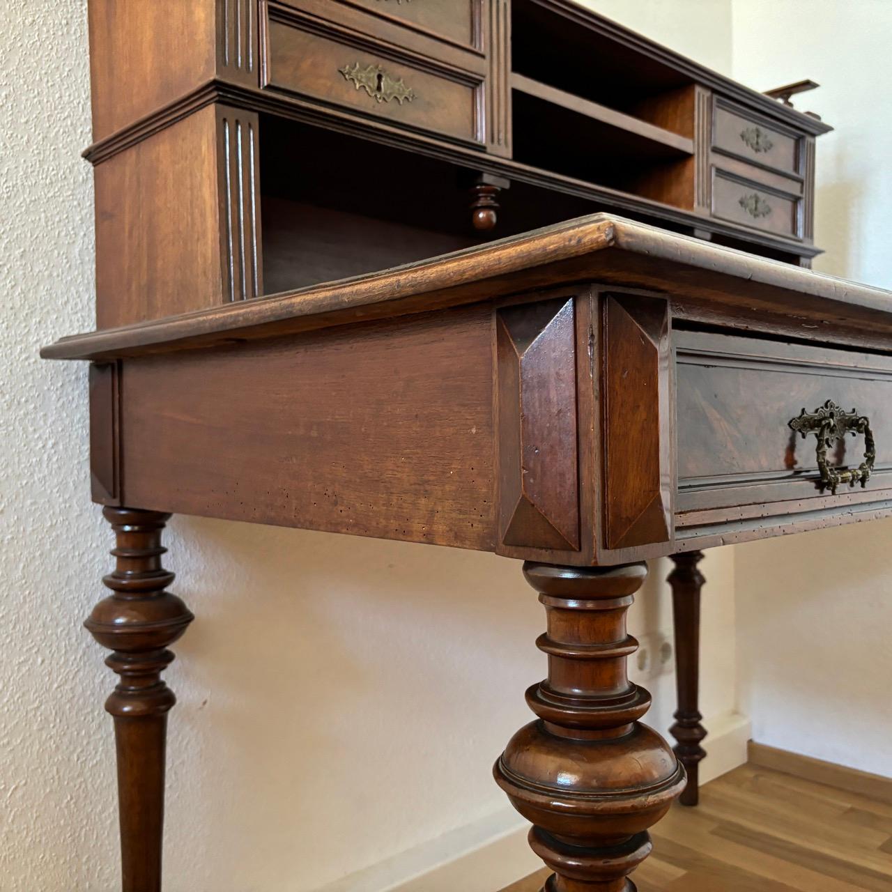 Late 19th Century Antique desk  Wilhelminian style  Walnut For Sale