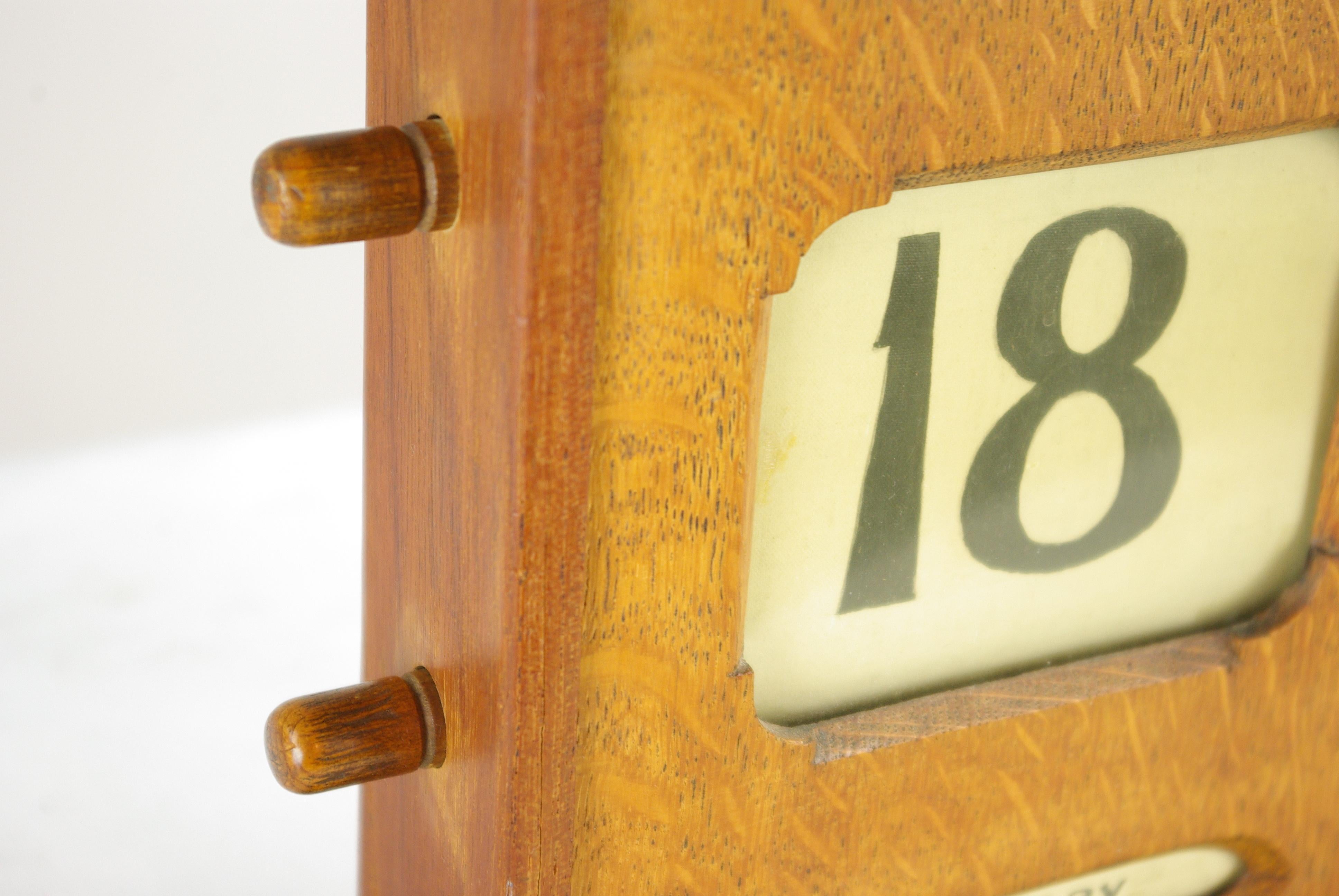 Antique Desktop Calendar, Tiger Oak Perpetual Calendar, Scotland, 1900, B1444 In Good Condition In Vancouver, BC