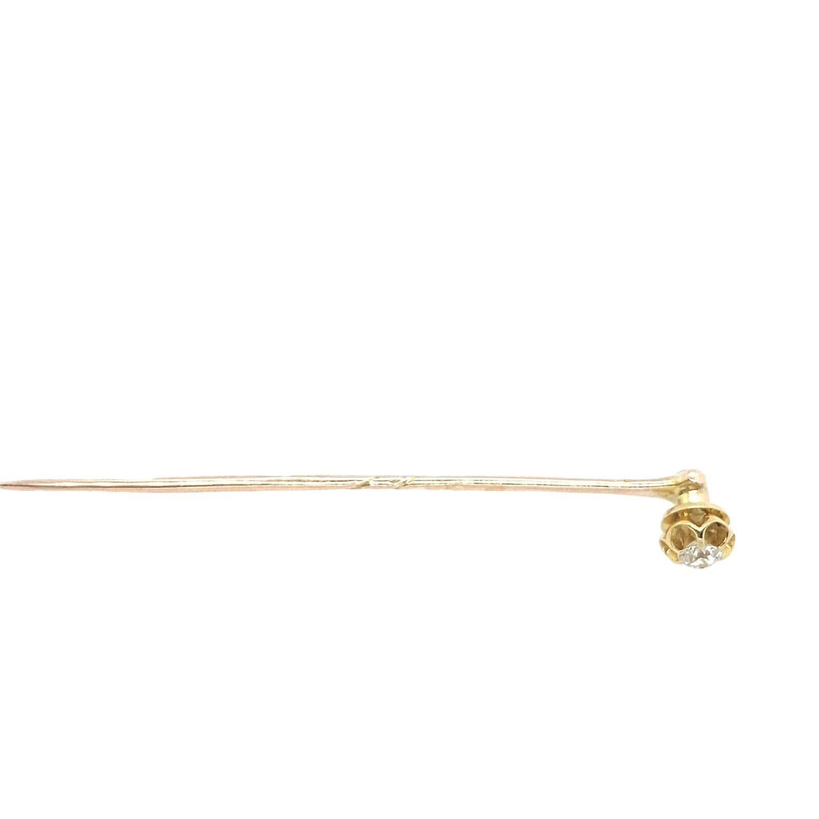Antique Detachable Head Stickpin Set with Victorian cut Diamond in 18ct Gold In Excellent Condition For Sale In London, GB