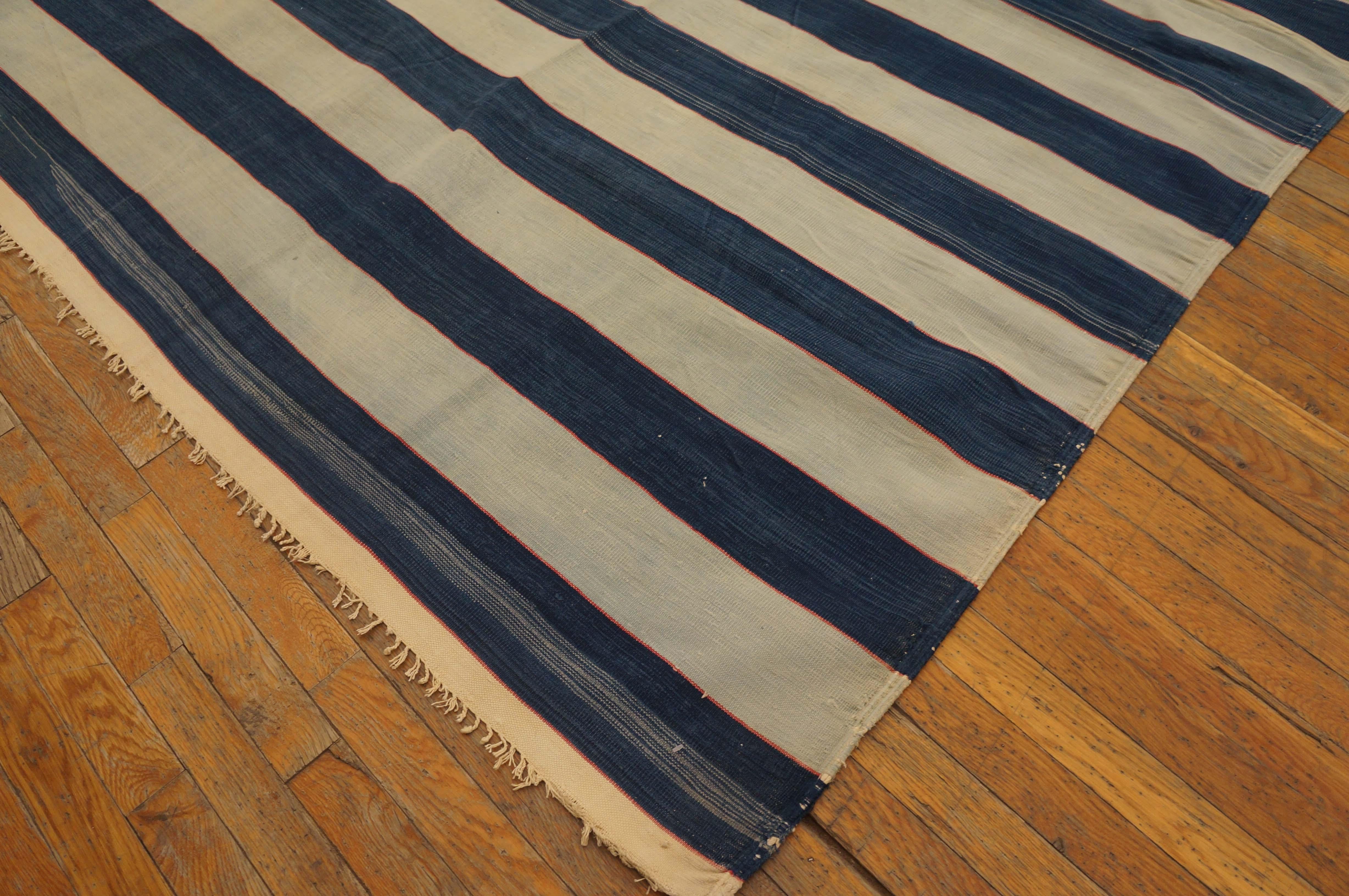 Antique Dhurrie Indian Rug In Good Condition For Sale In New York, NY