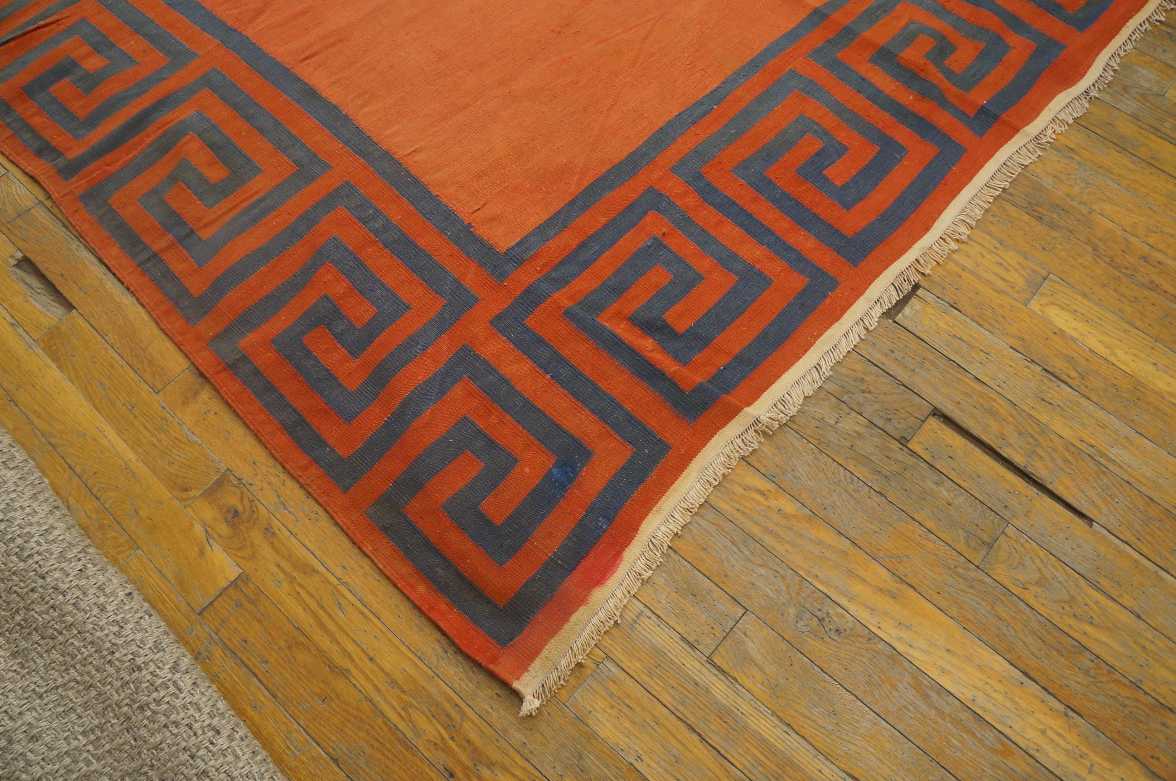 Antique Dhurrie Indian Rug In Good Condition For Sale In New York, NY