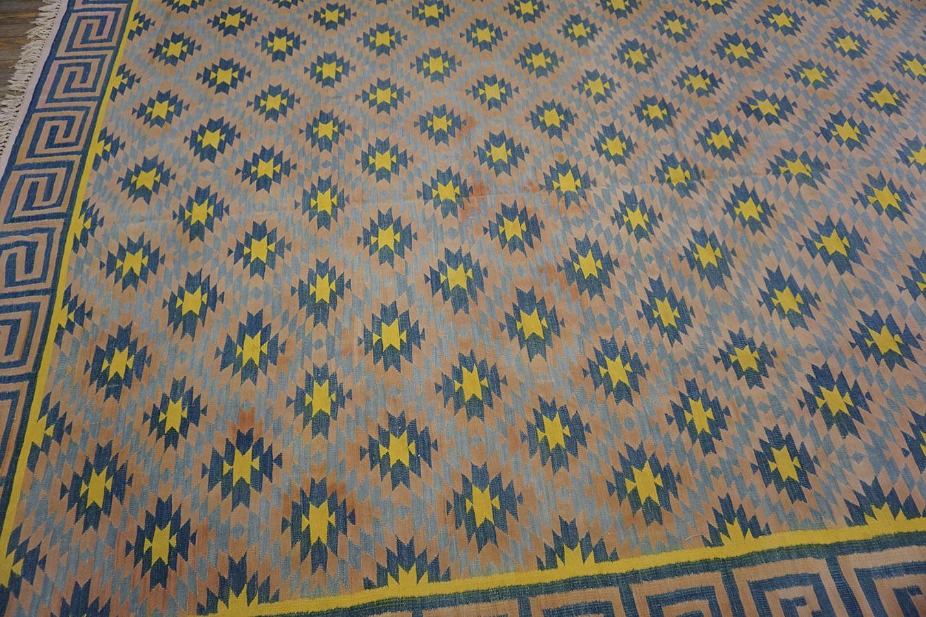 Antiker Dhurrie-Teppich (Mitte des 20. Jahrhunderts) im Angebot