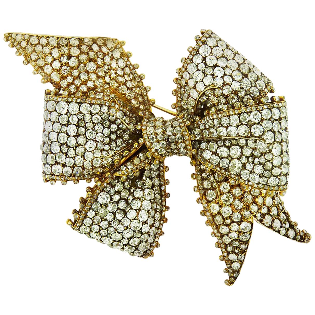 Antique Diamond 18 Karat Yellow Gold Bow Brooch, circa 1880 For Sale