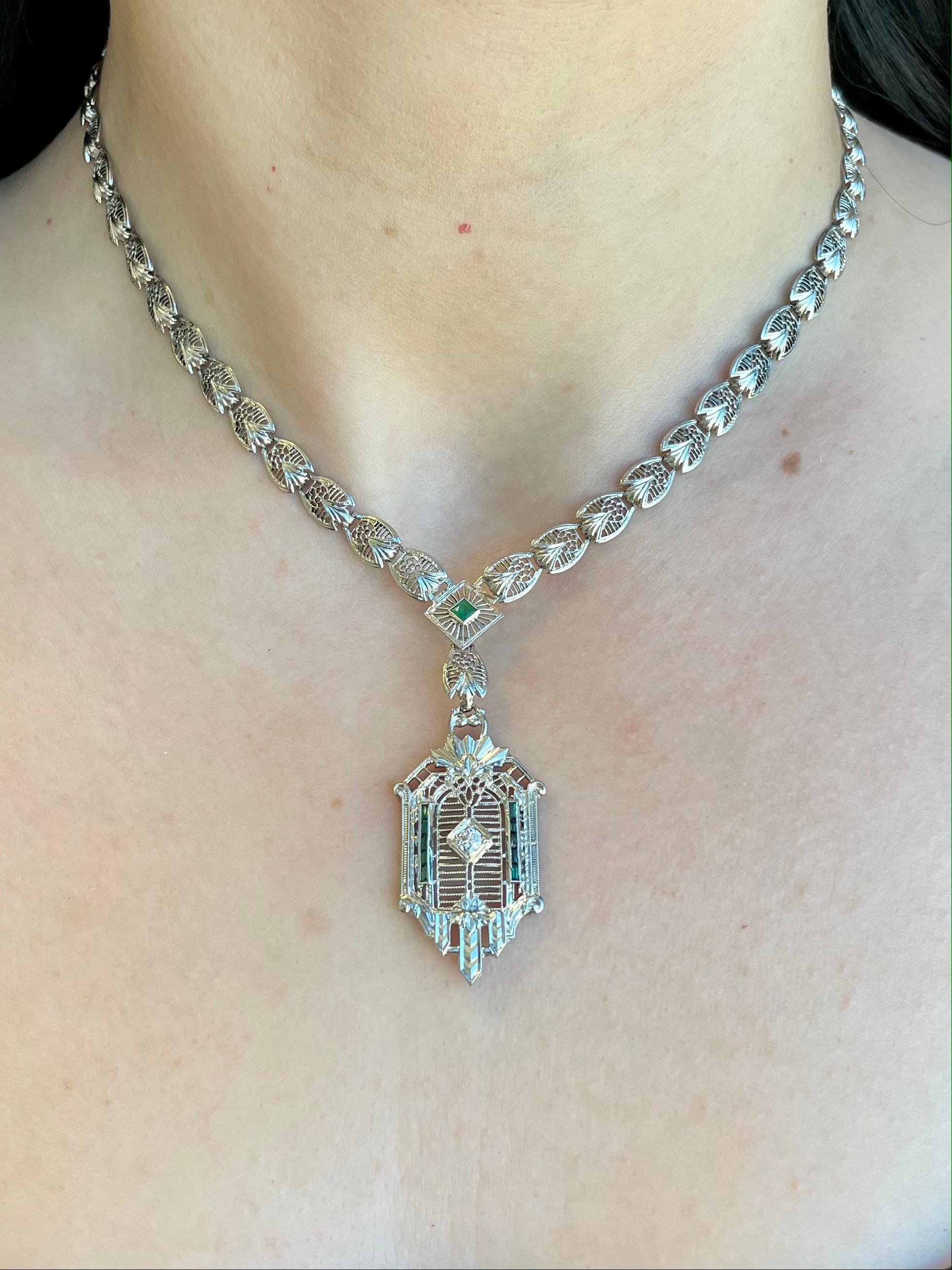 Antique Diamond and Emerald 14K White Gold Filigree Necklace For Sale 5