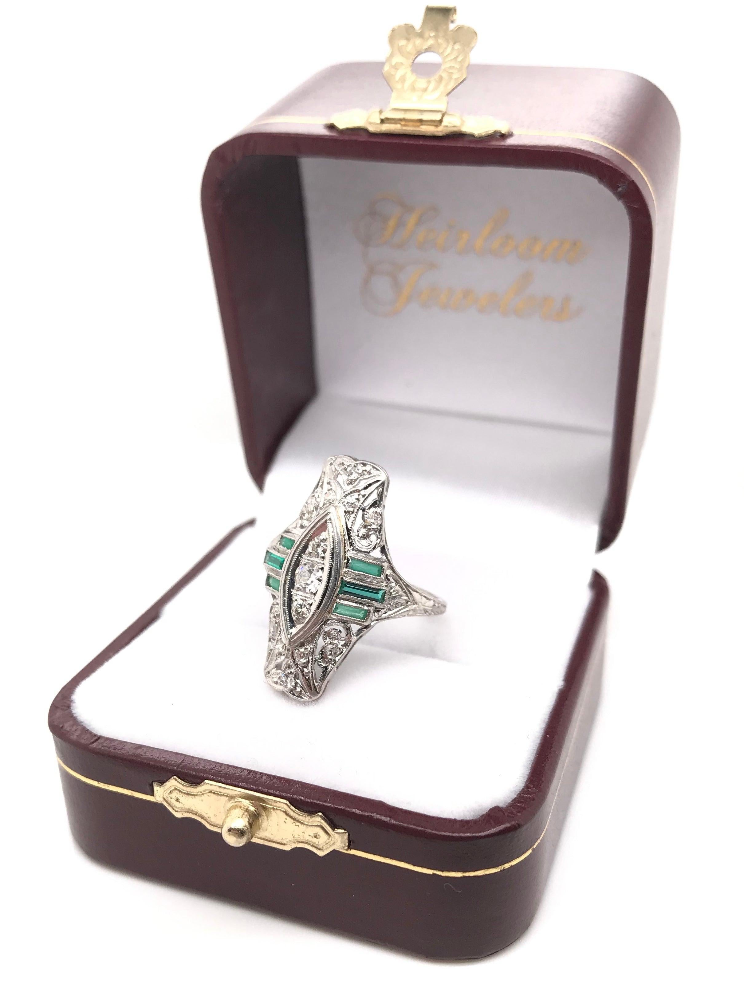 Antique Diamond and Emerald Filigree Dinner Ring For Sale 3