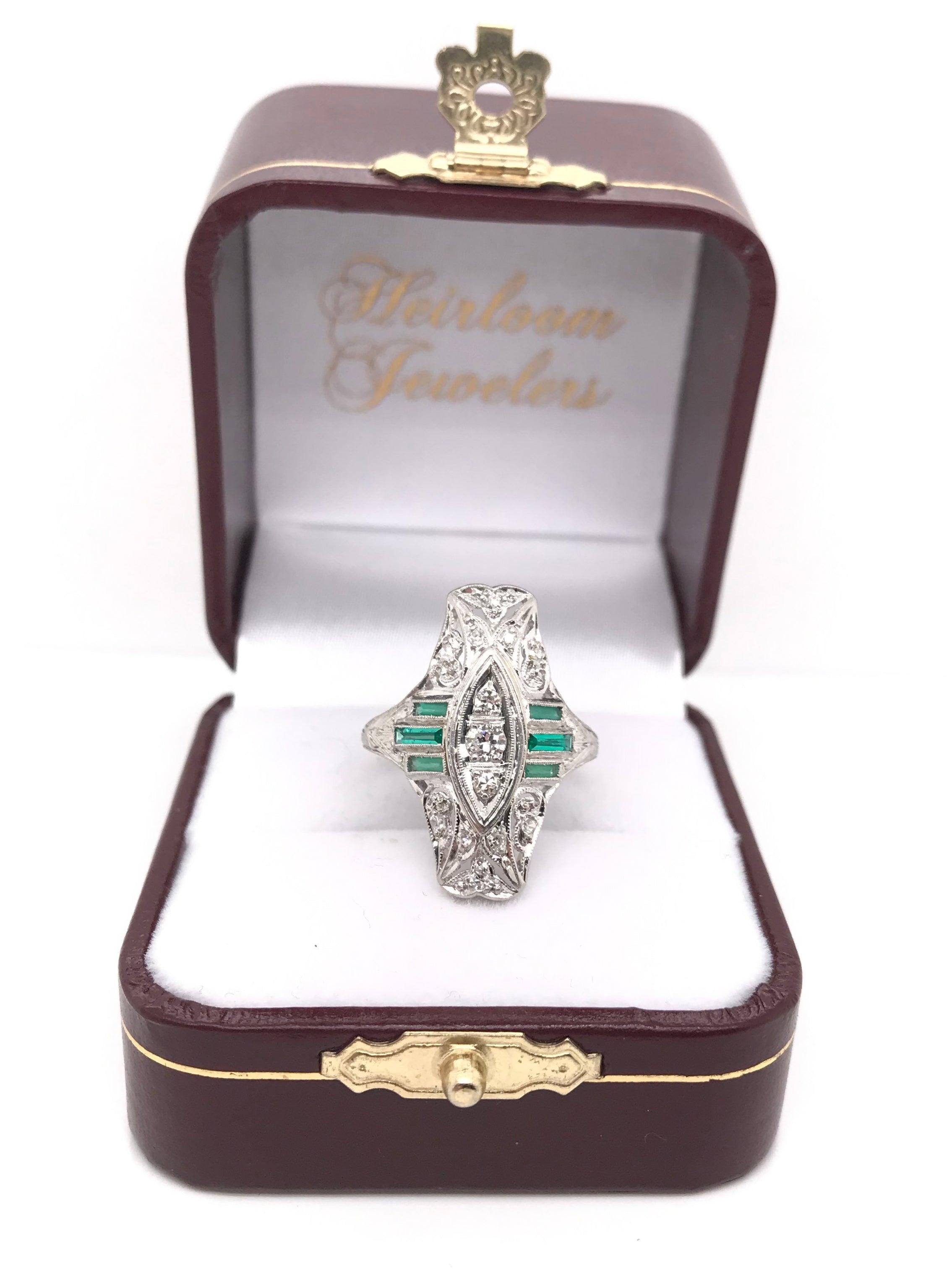 Antique Diamond and Emerald Filigree Dinner Ring For Sale 4