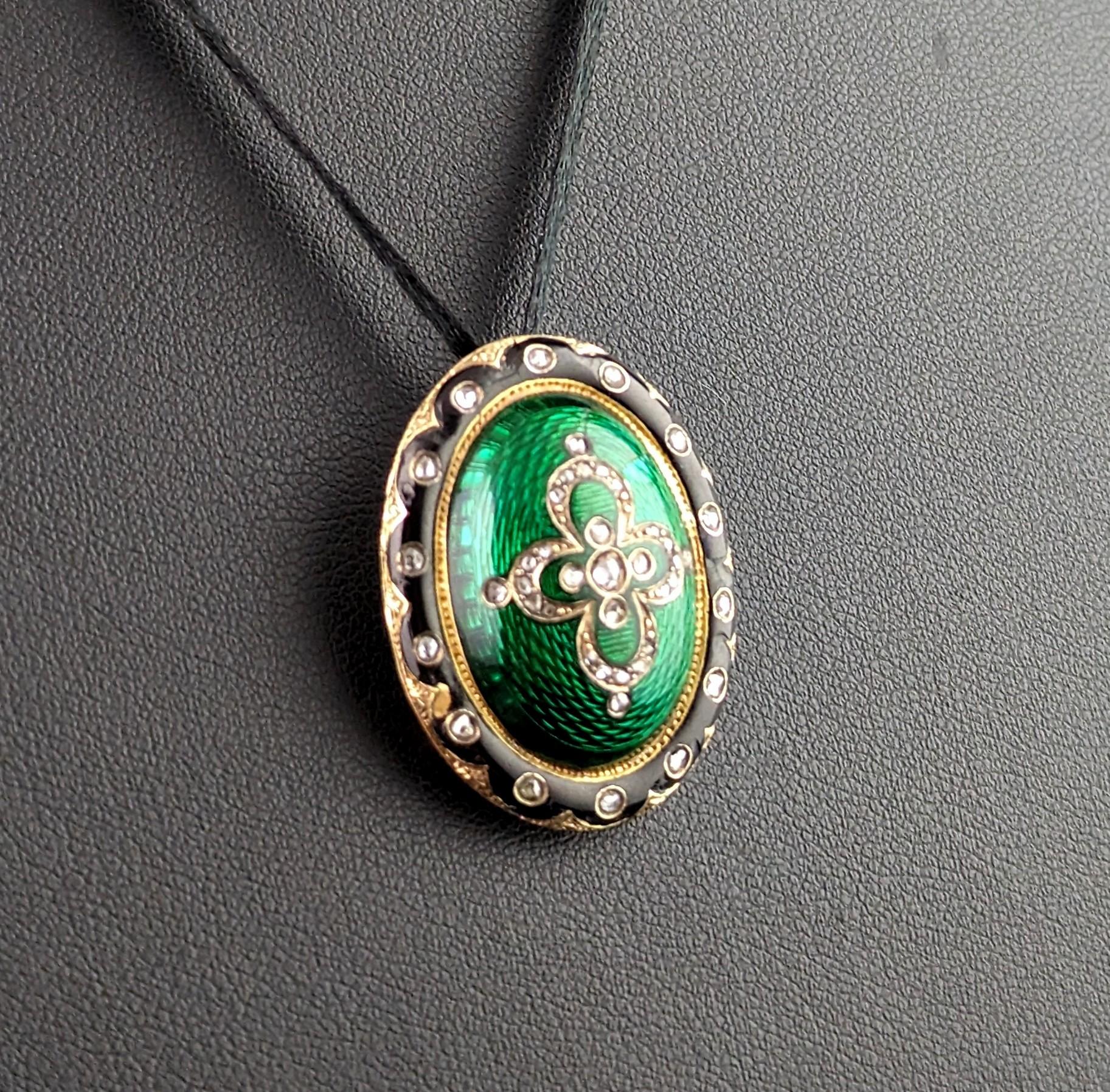 Antique Diamond and green guilloche enamel pendant, Victorian  In Fair Condition For Sale In NEWARK, GB