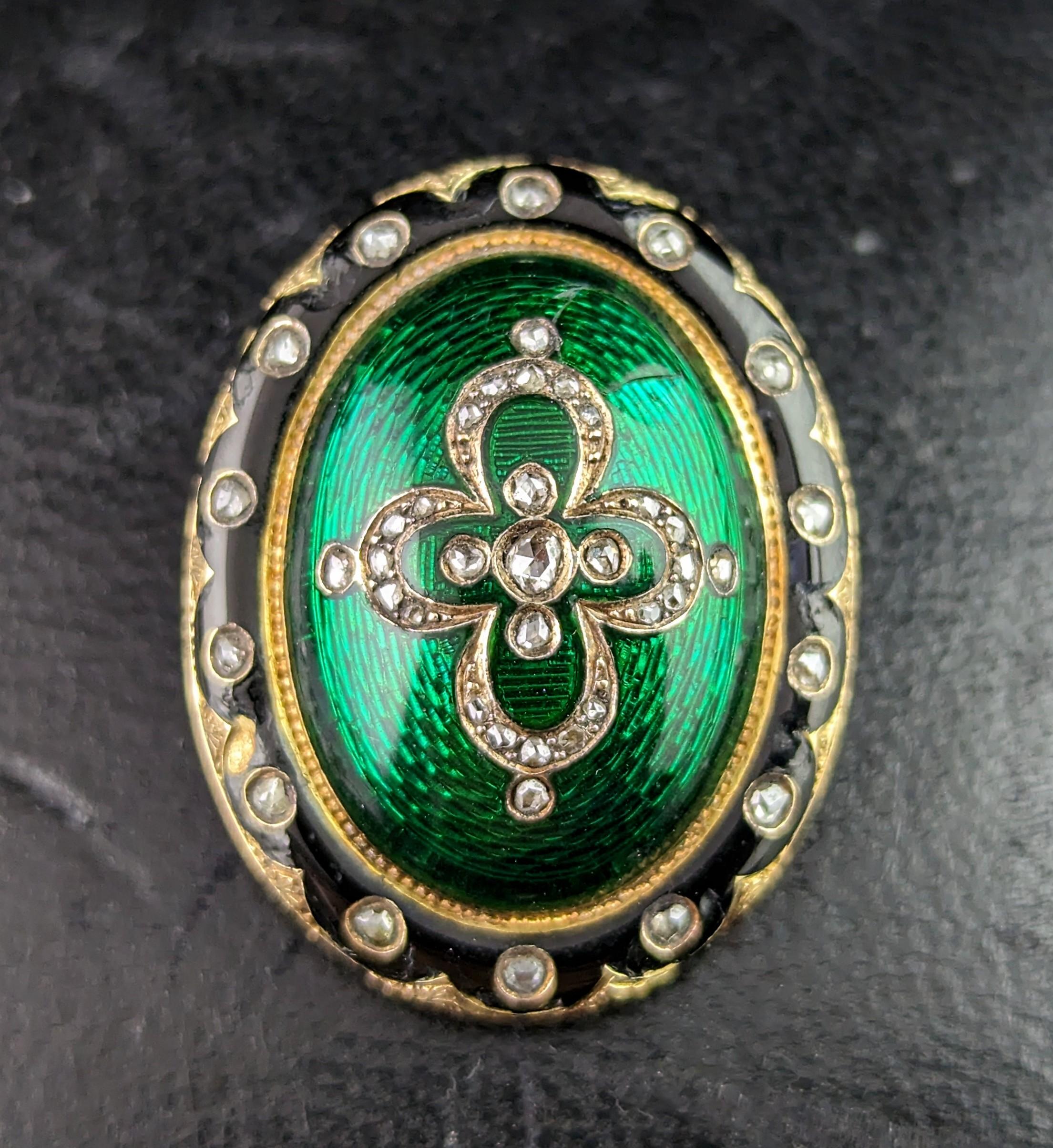 Antique Diamond and green guilloche enamel pendant, Victorian  For Sale 2