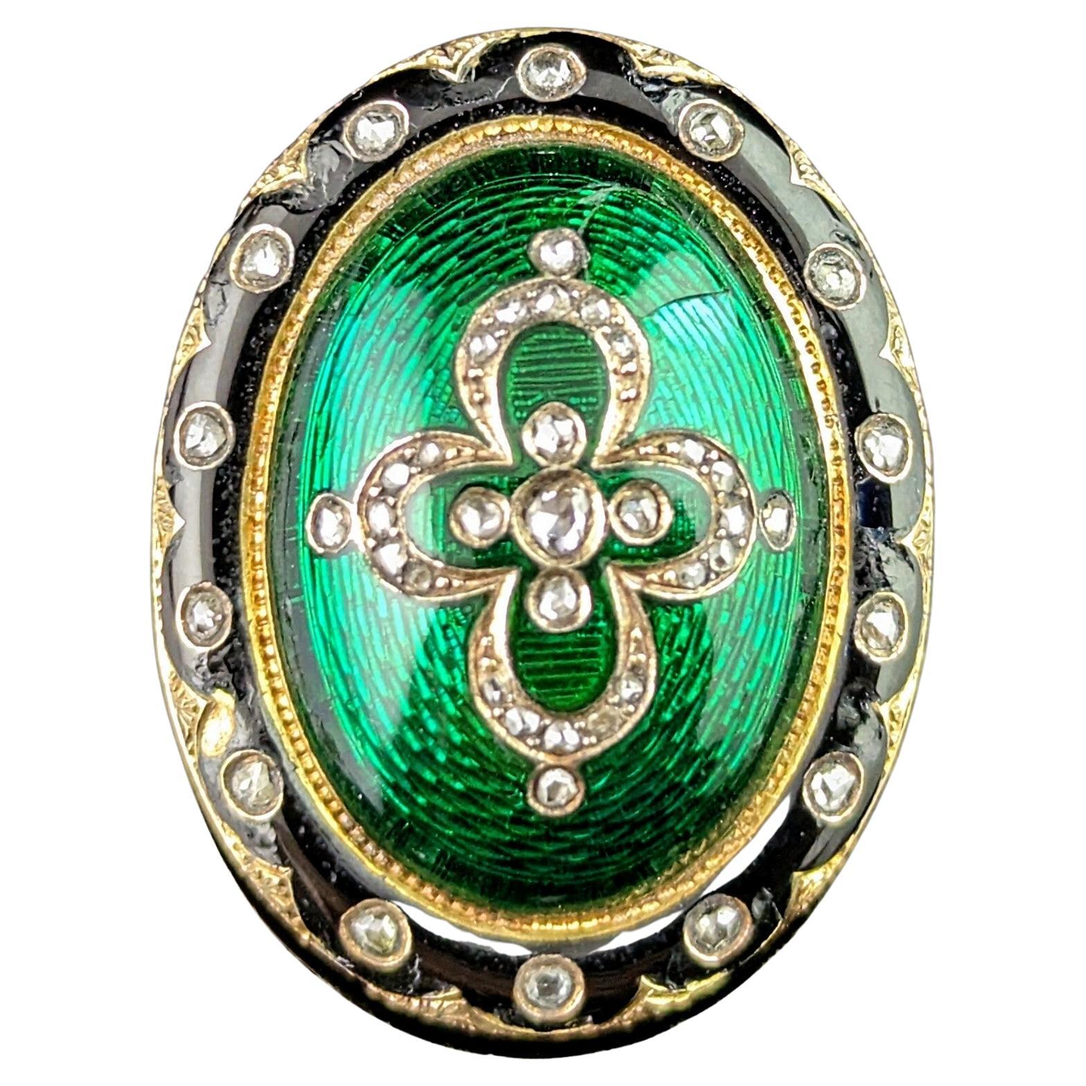Pendentif ancien en émail guilloché vert et diamants, style victorien 