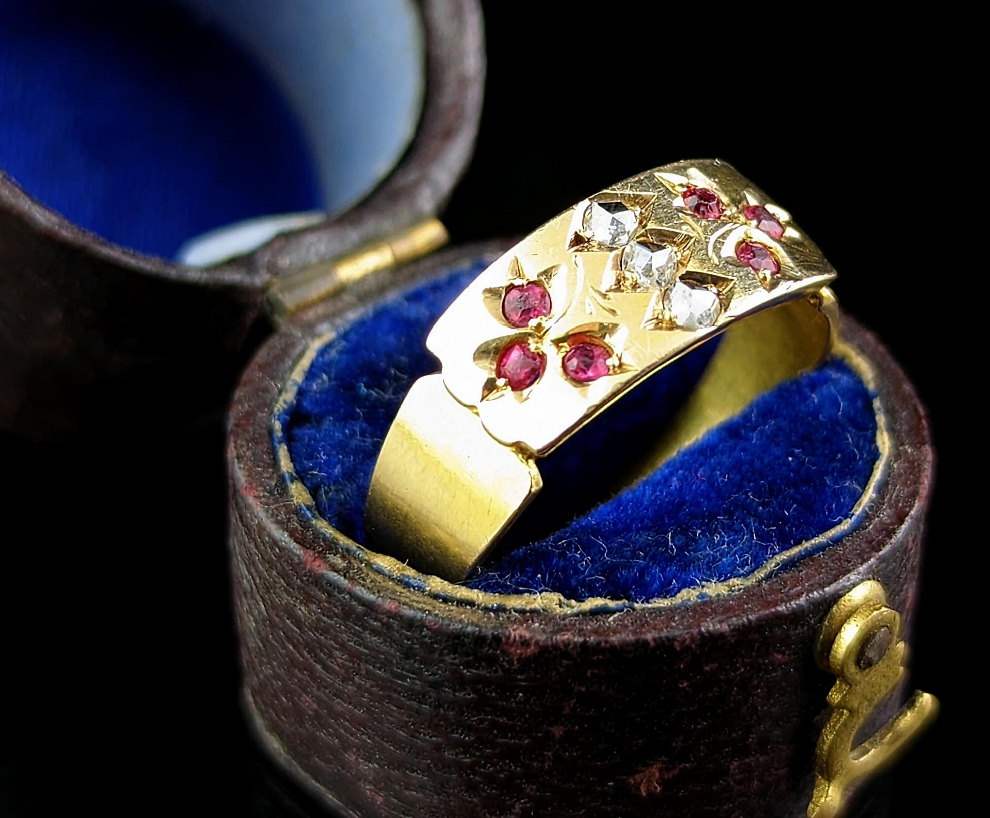 Taille rose Bague Shamrock ancienne en or 18 carats avec diamants et pâte, style victorien  en vente