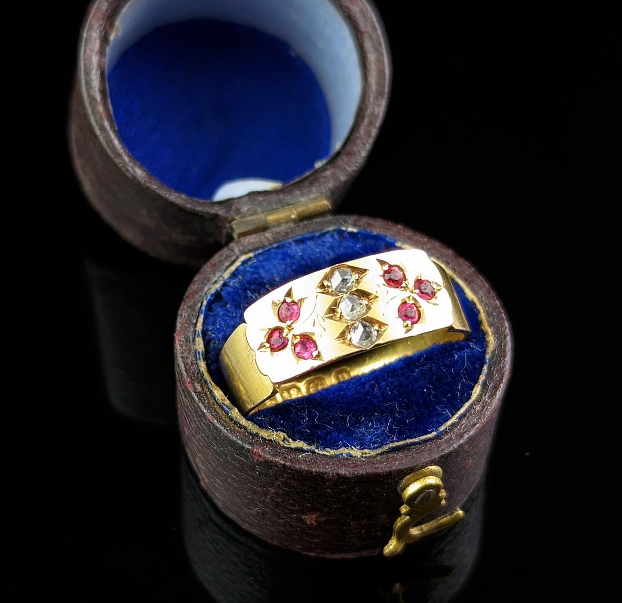 Antiker Shamrock-Ring aus 18 Karat Gold mit Diamanten und Paste, viktorianisch  Damen im Angebot