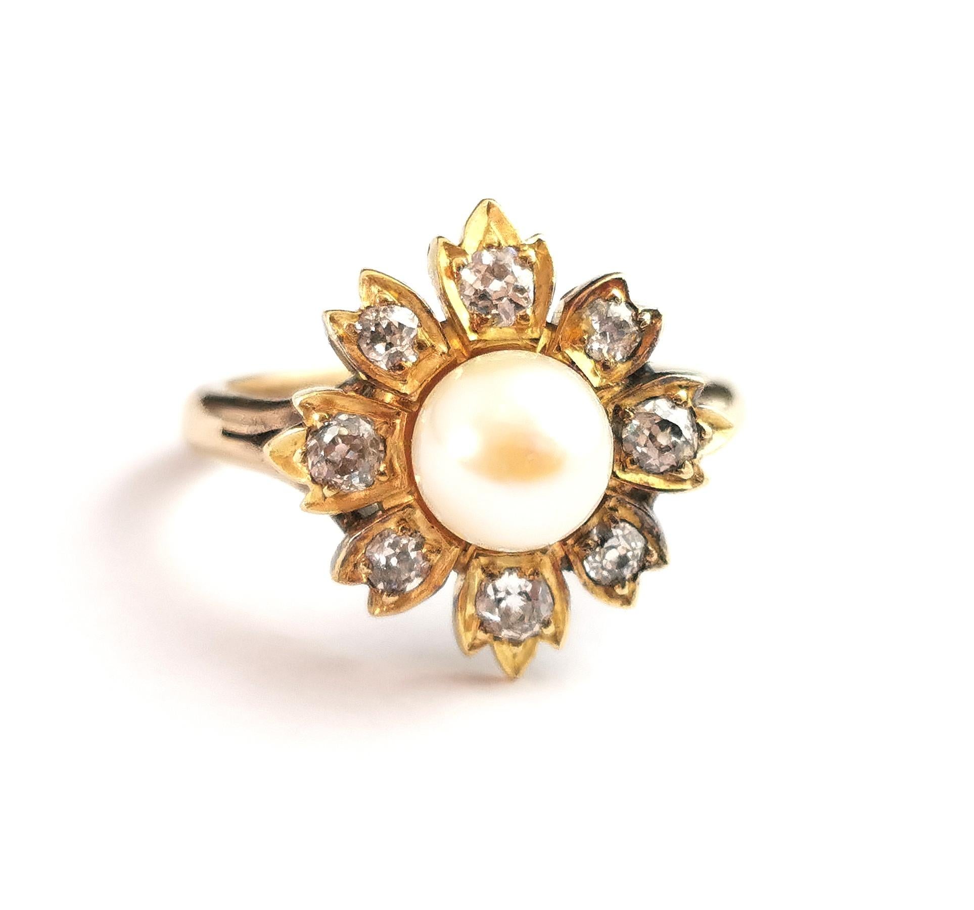 Antique Diamond and Pearl Flower Ring, 9 Karat Yellow Gold In Good Condition For Sale In NEWARK, GB