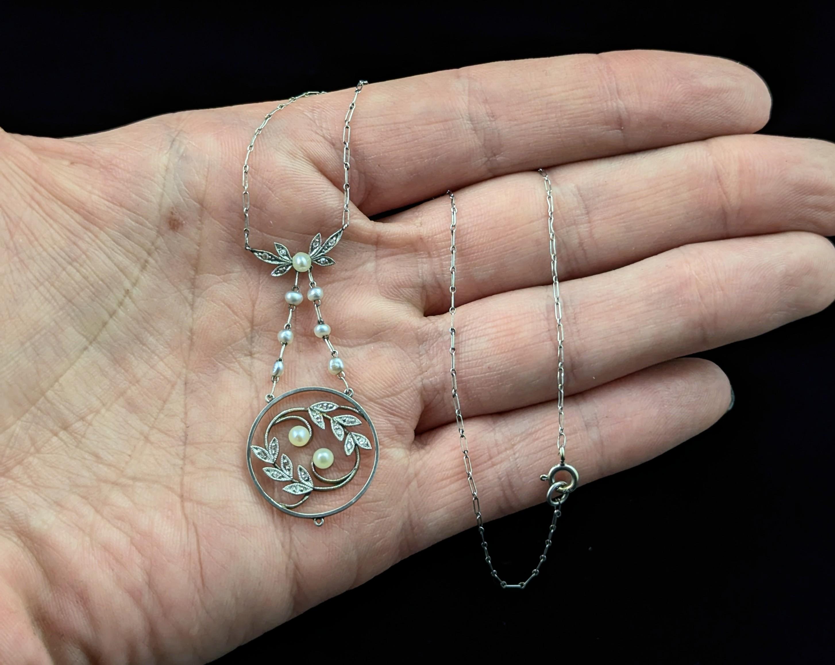 Antique Diamond and Pearl pendant necklace, Edwardian For Sale 8
