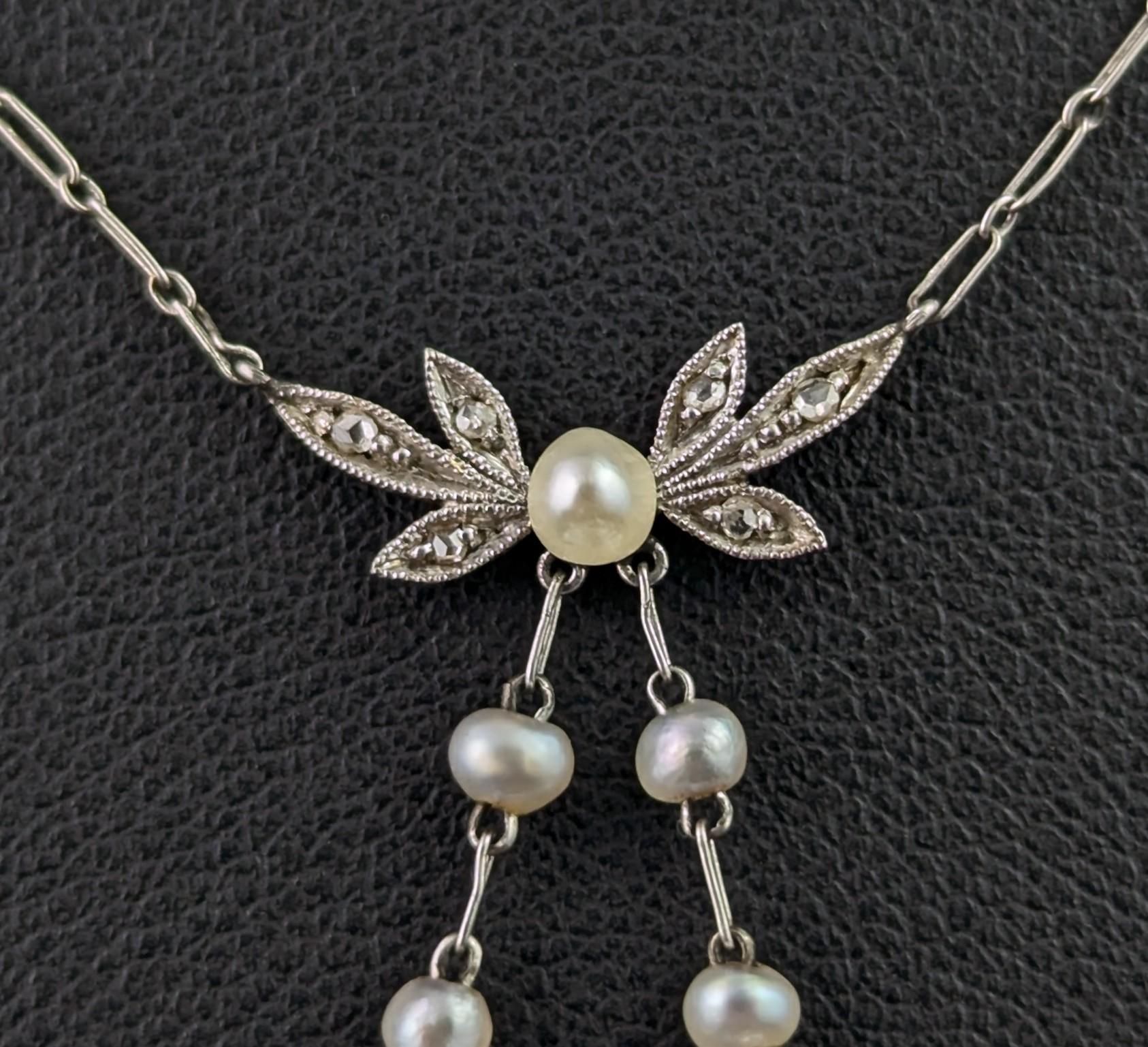 Antique Diamond and Pearl pendant necklace, Edwardian In Fair Condition For Sale In NEWARK, GB