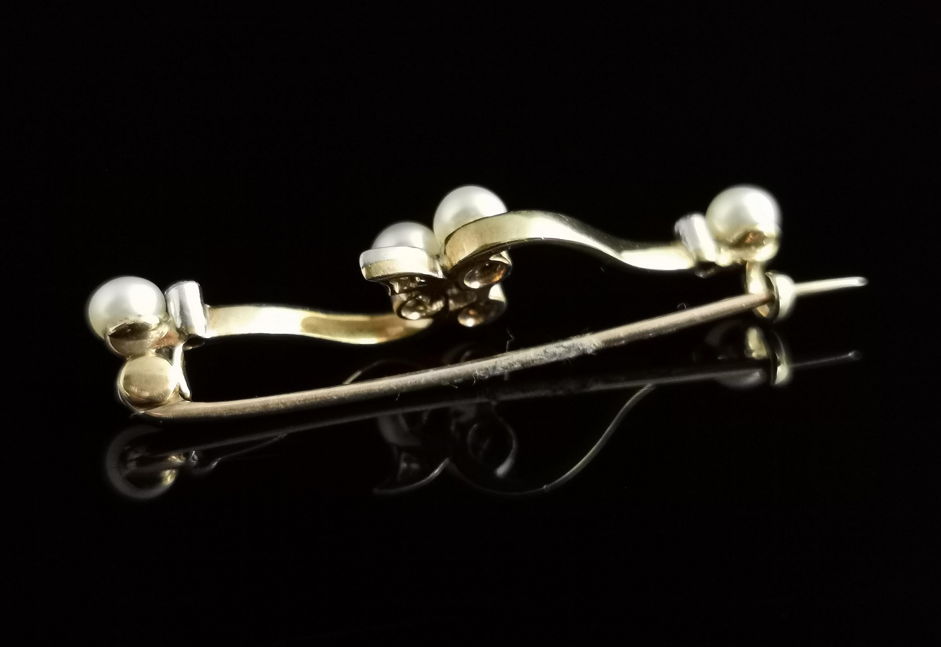 Antique Diamond and Pearl Shamrock Brooch, 9k Gold and Silver 4