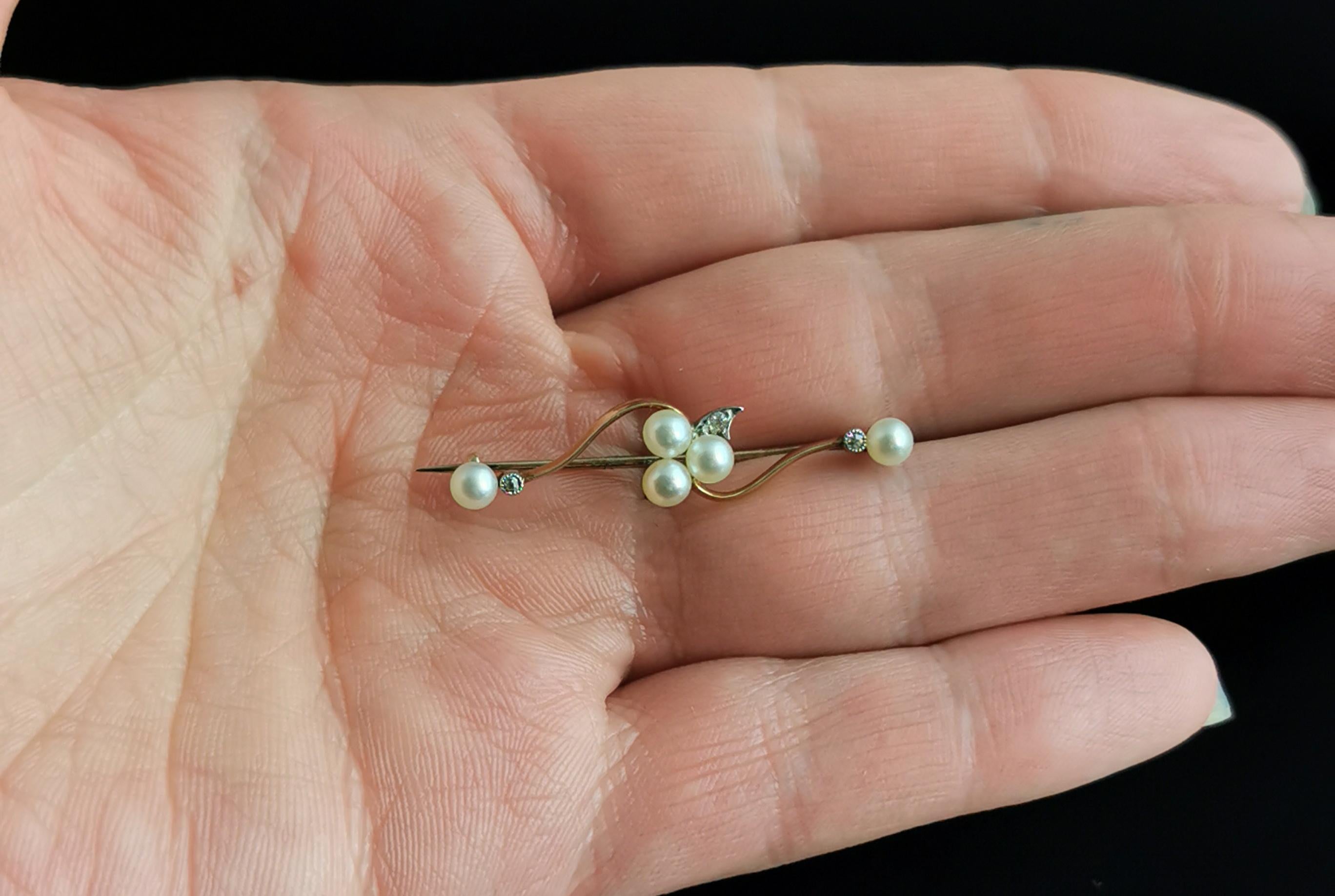 Antique Diamond and Pearl Shamrock Brooch, 9k Gold and Silver 1