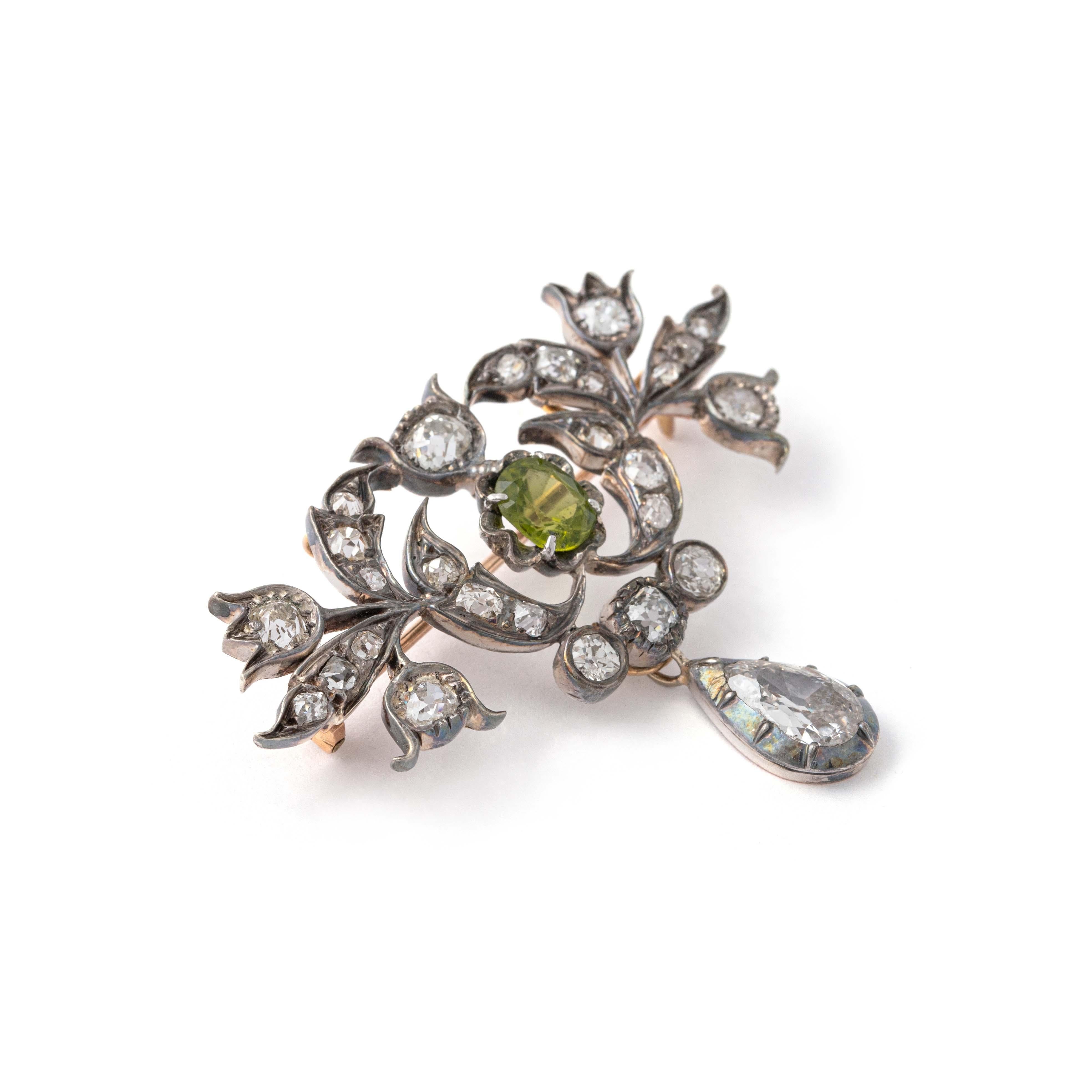 Antique Diamond and Peridot Brooch Pendant Late 19th Century For Sale 9