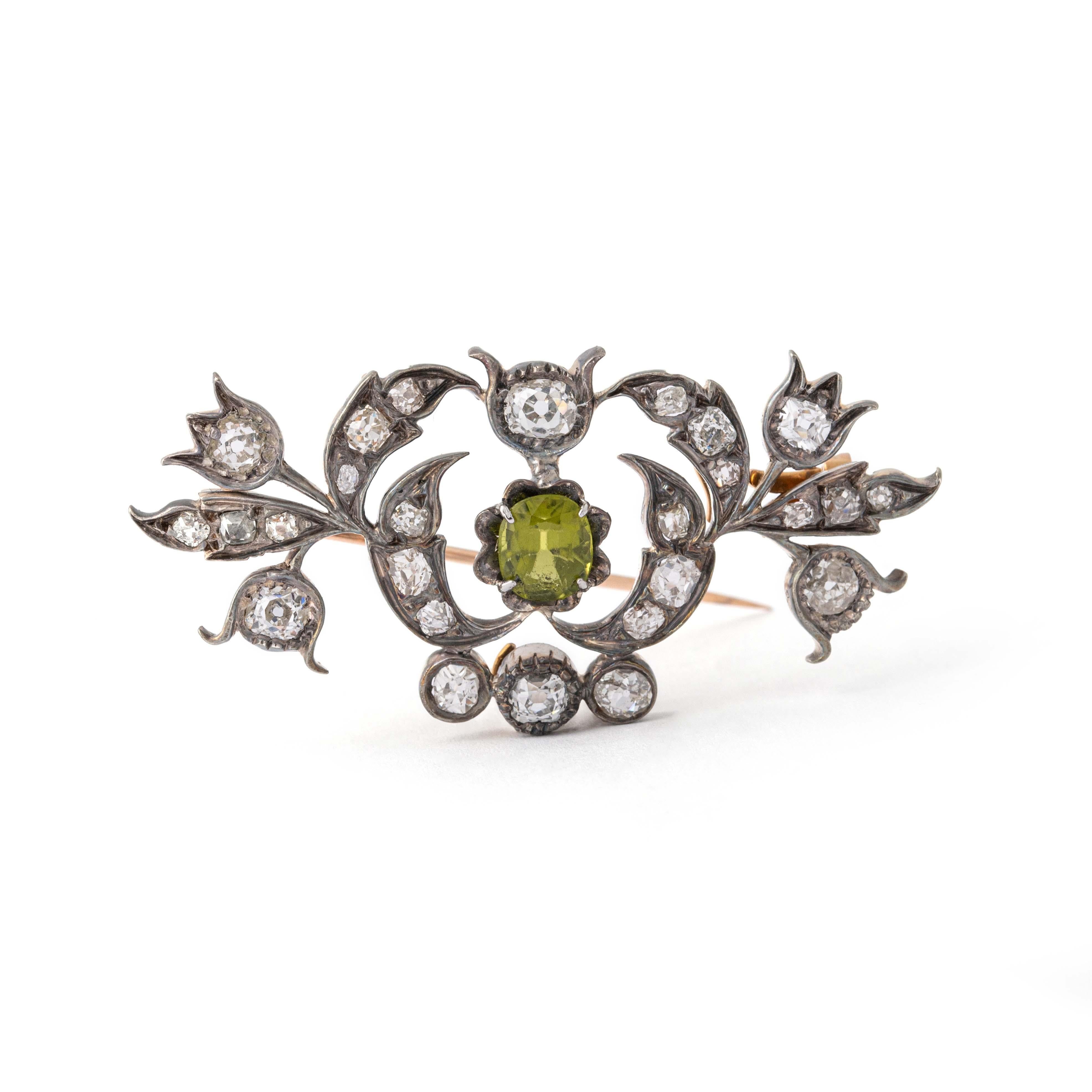 Antique Diamond and Peridot Brooch Pendant Late 19th Century For Sale 2