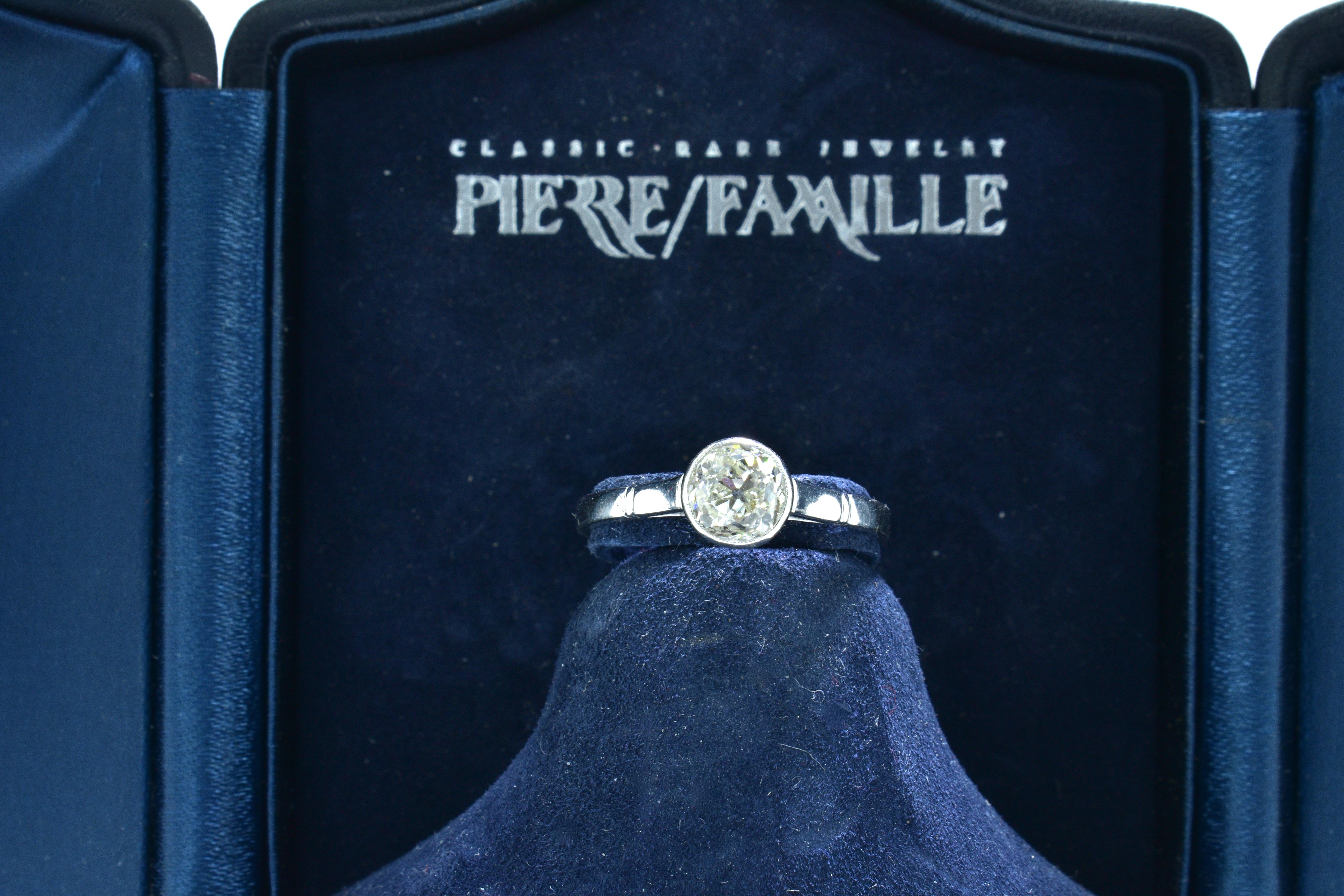 Women's or Men's Antique Diamond and Platinum Ring, circa 1920