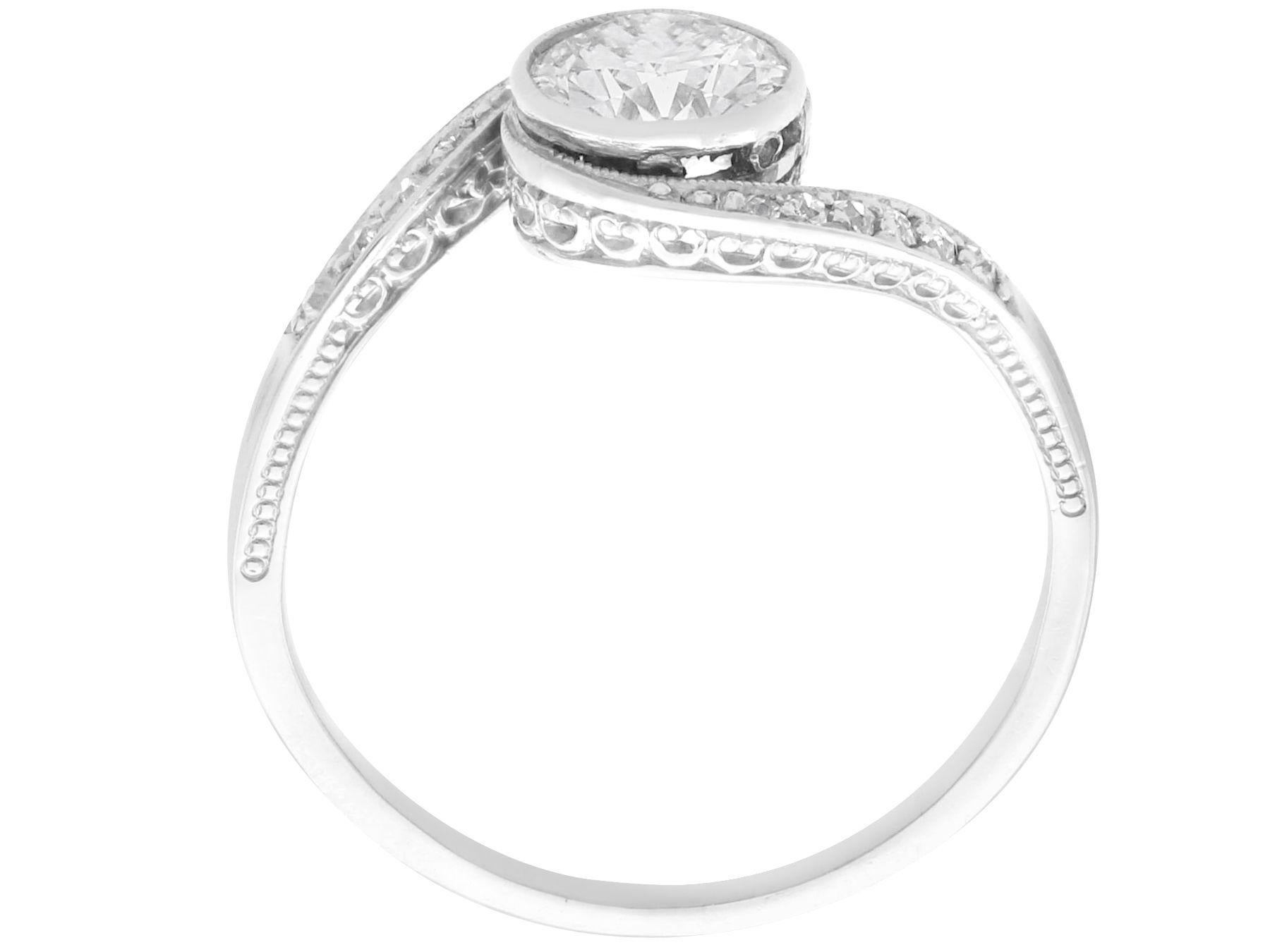 Women's or Men's Antique 1910s Diamond and Platinum Solitaire Ring For Sale