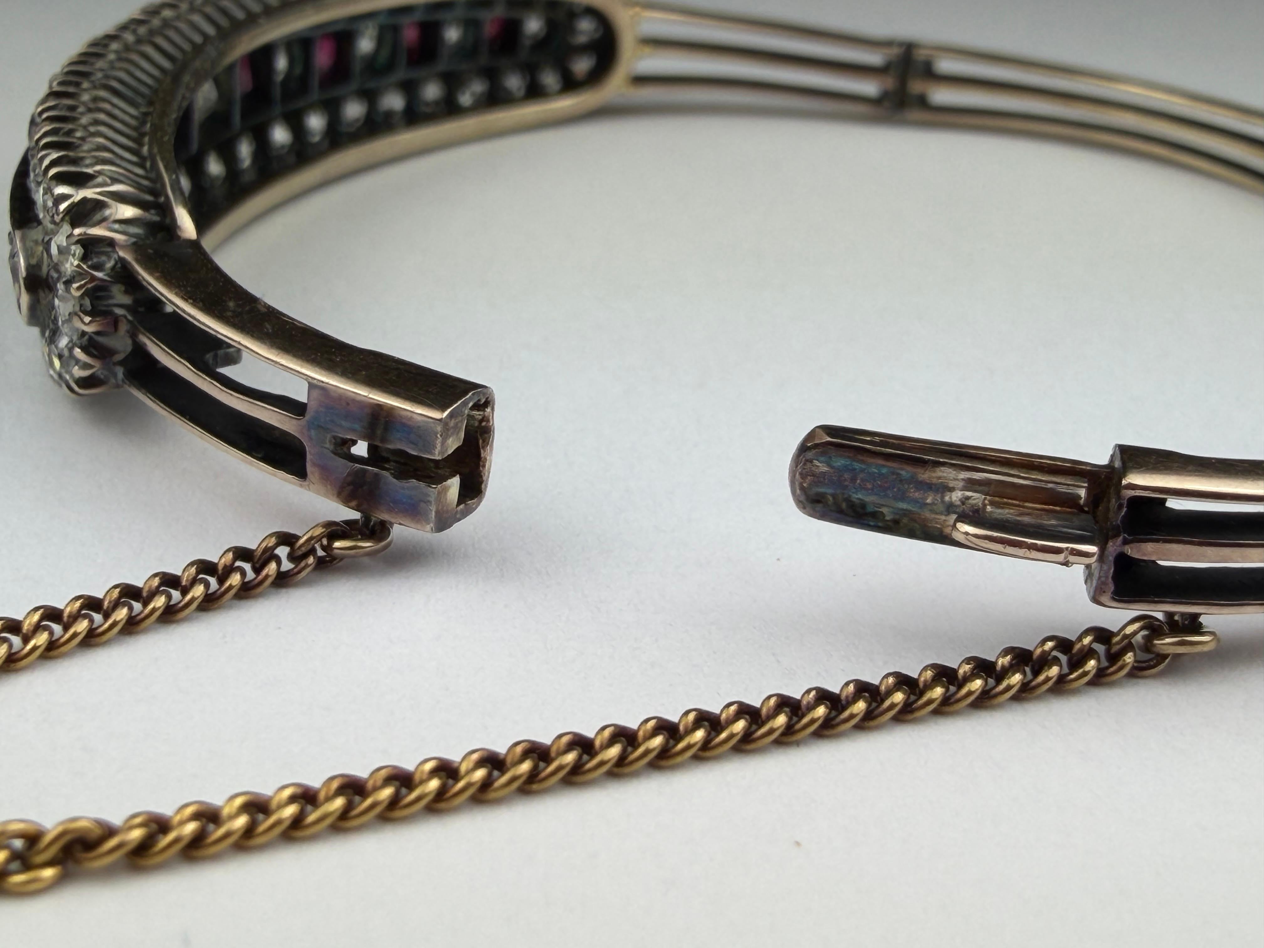 Antique Diamond and Red Ruby Bangle Bracelet in vendita 2